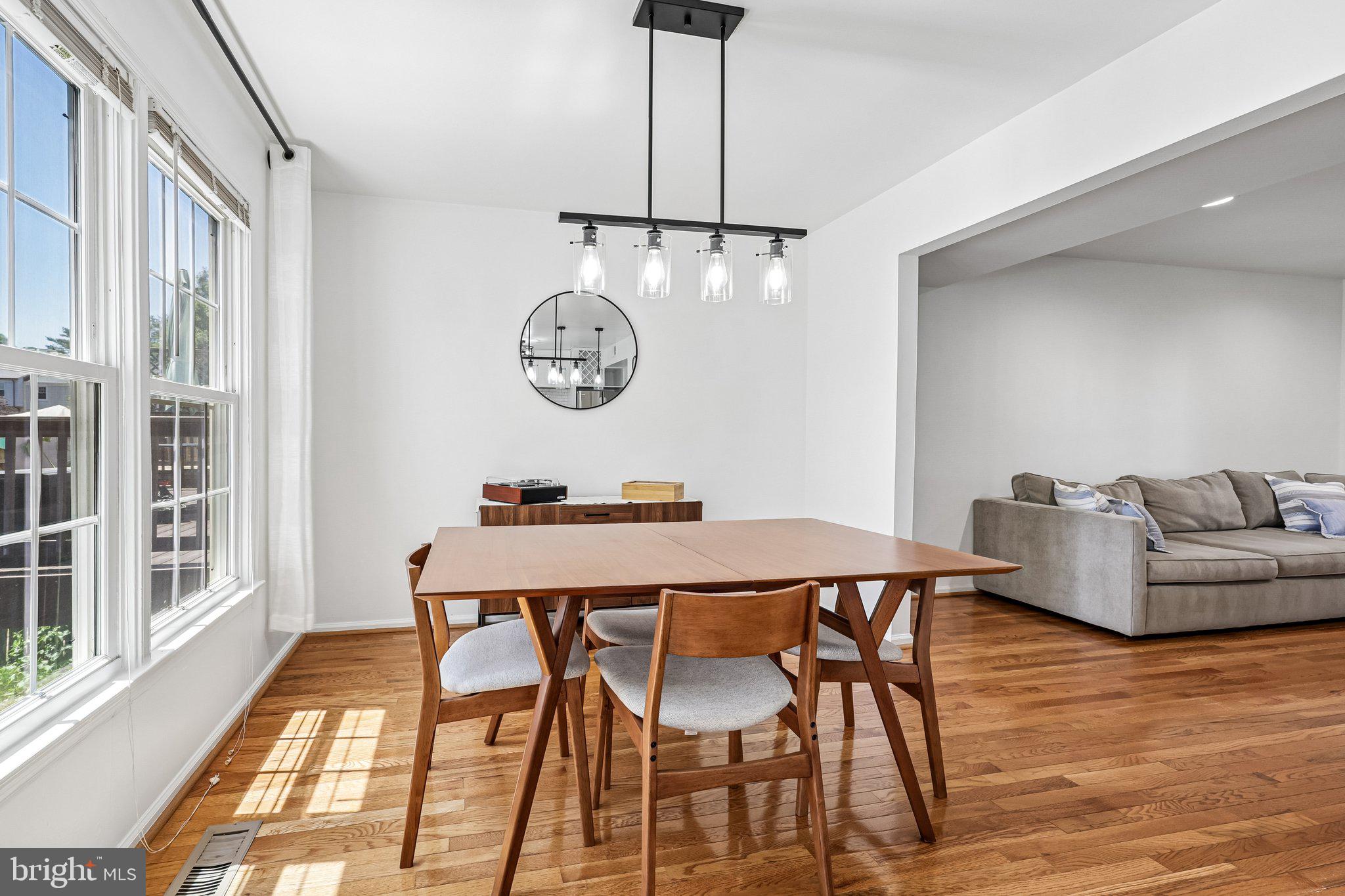 DUNN LORING VILLAGE - Residential