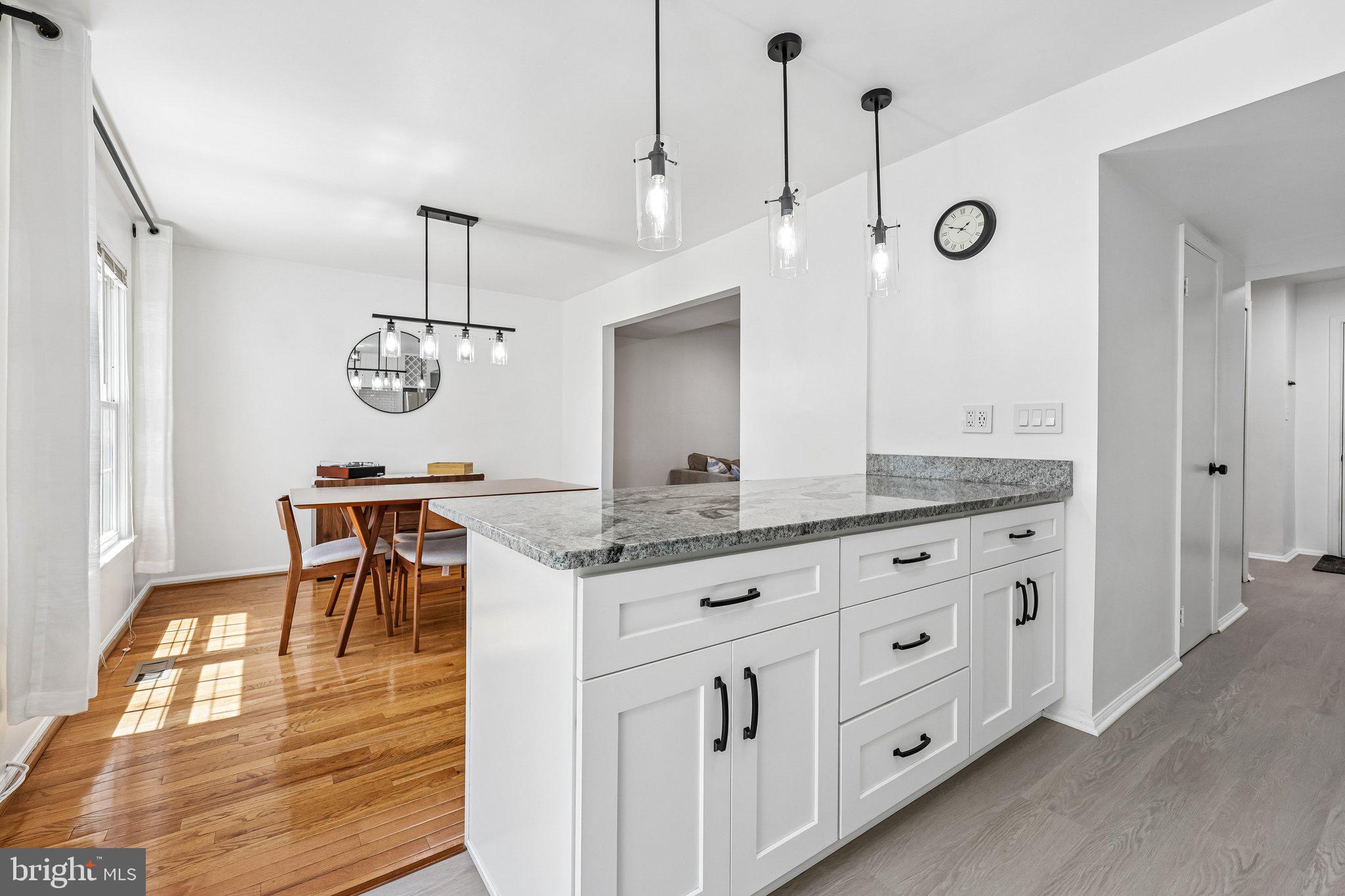 DUNN LORING VILLAGE - Residential
