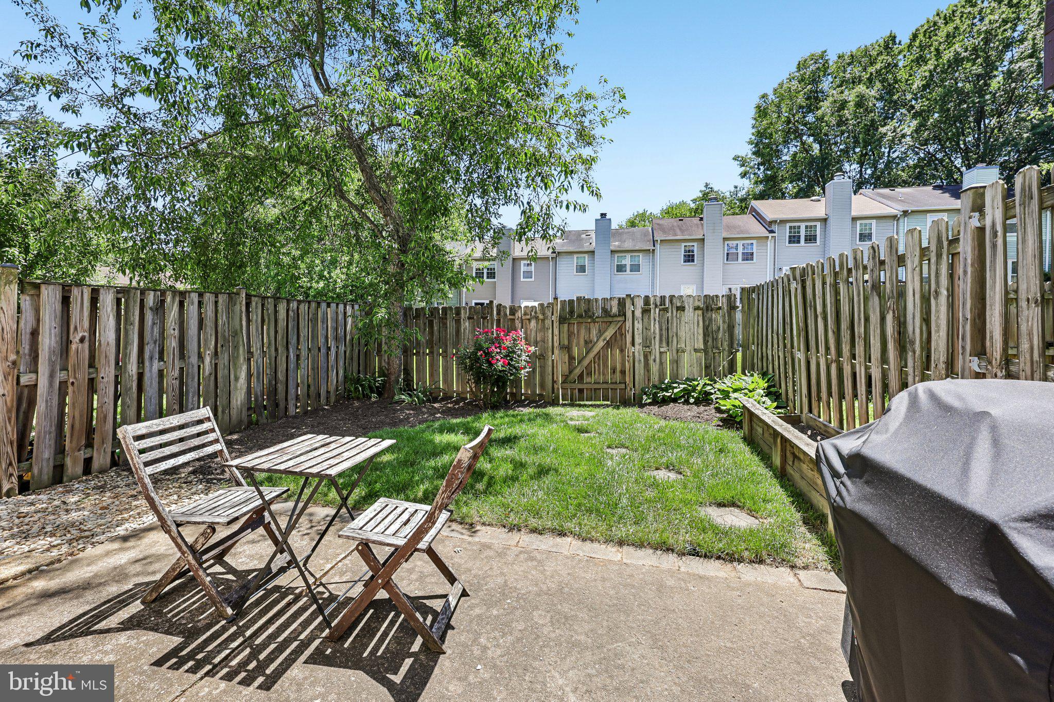 DUNN LORING VILLAGE - Residential