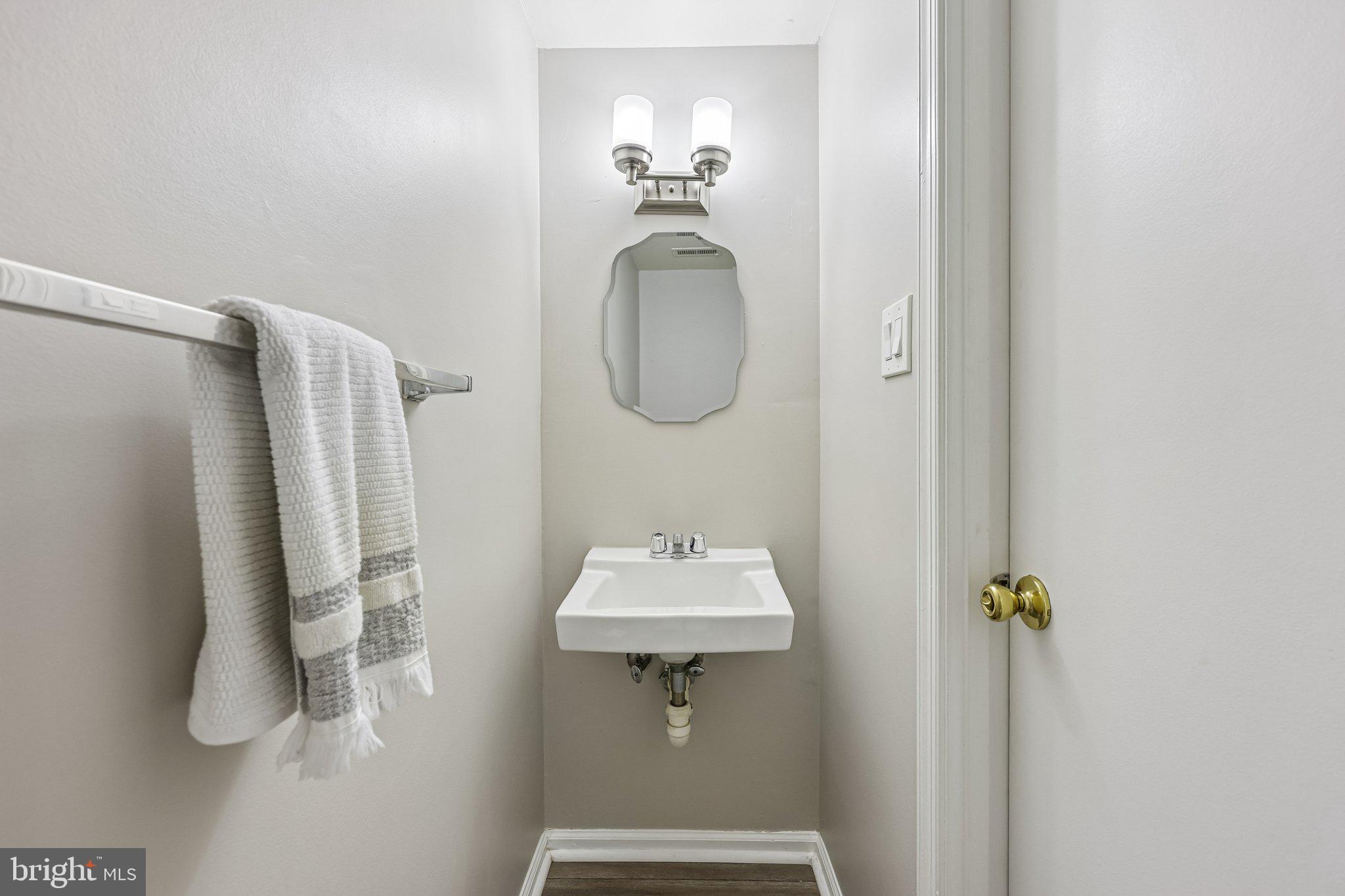 DUNN LORING VILLAGE - Residential