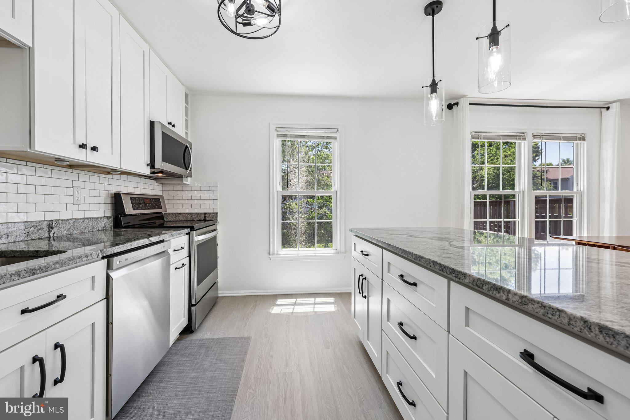 DUNN LORING VILLAGE - Residential