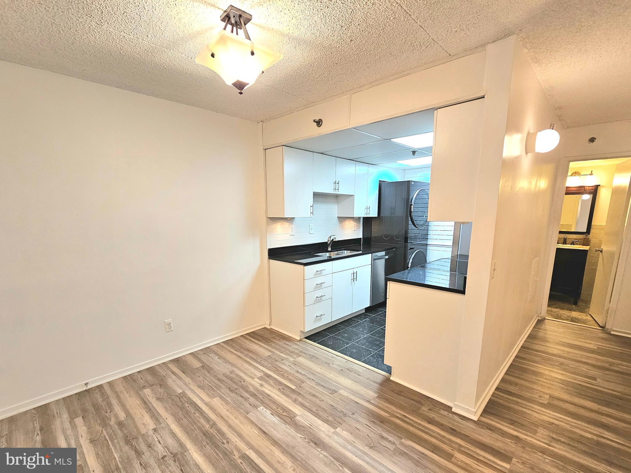 HIGHPOINTE - Residential