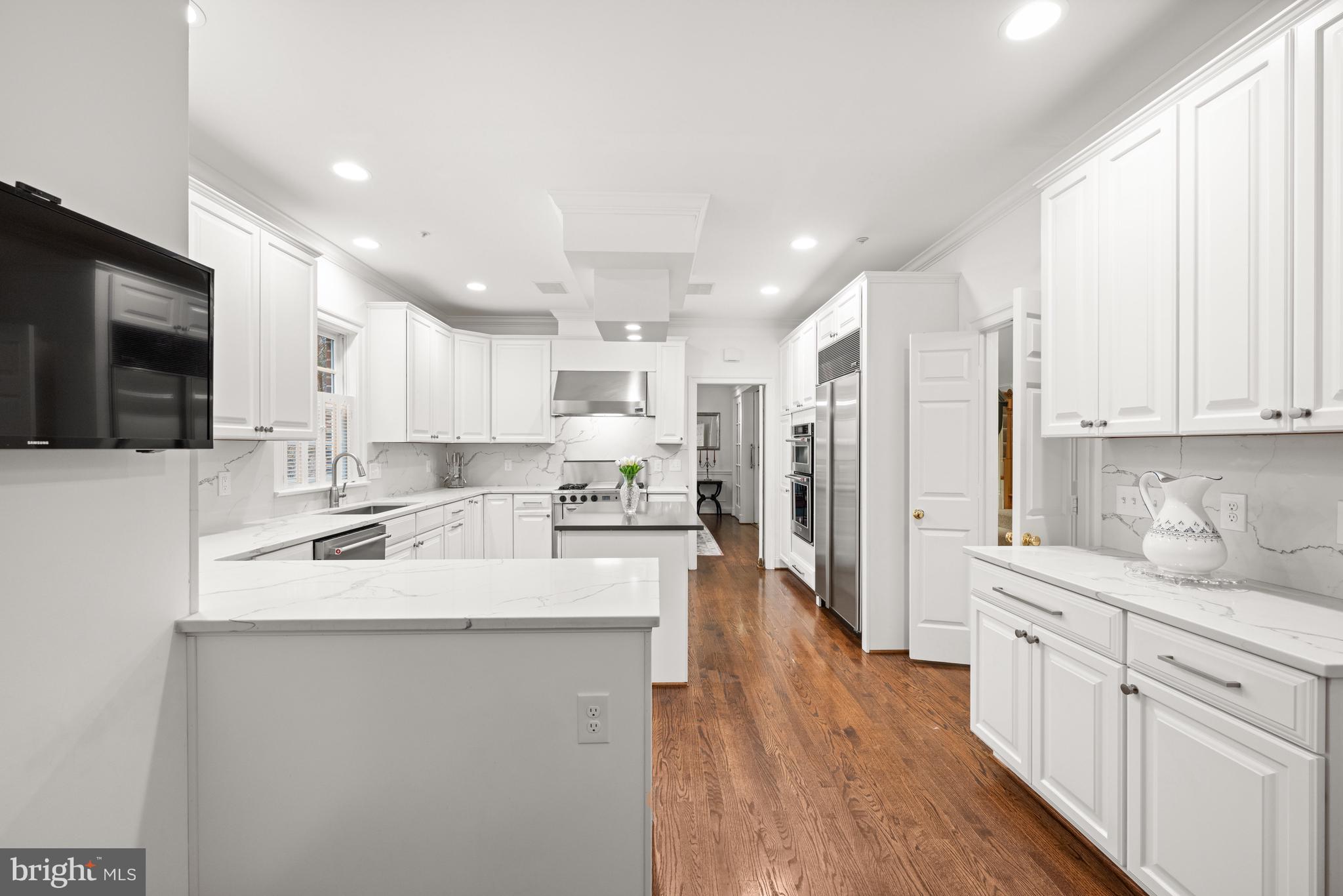RIVER FALLS - Residential