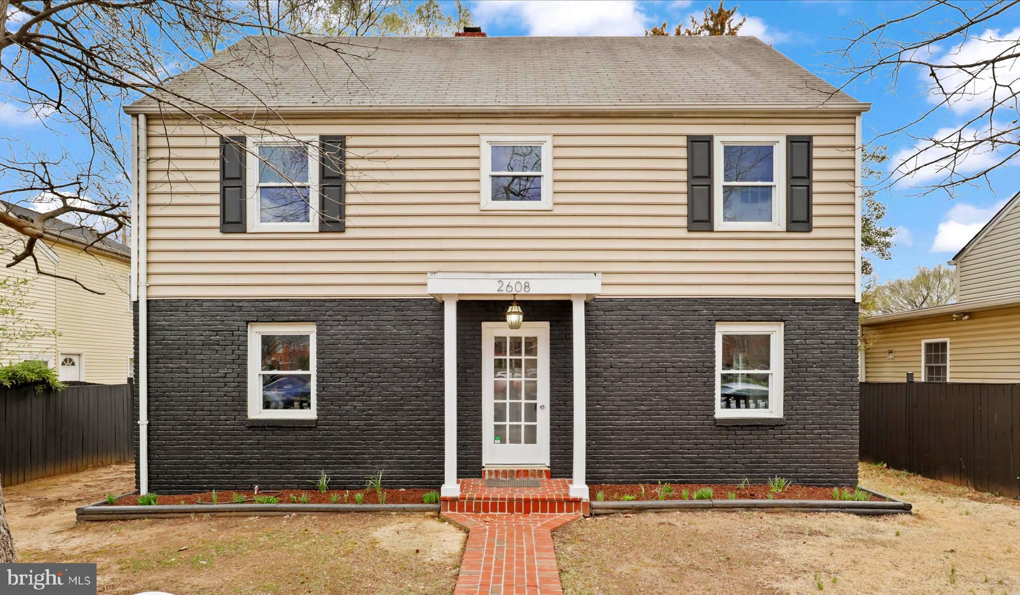 HOLMES - Residential Lease