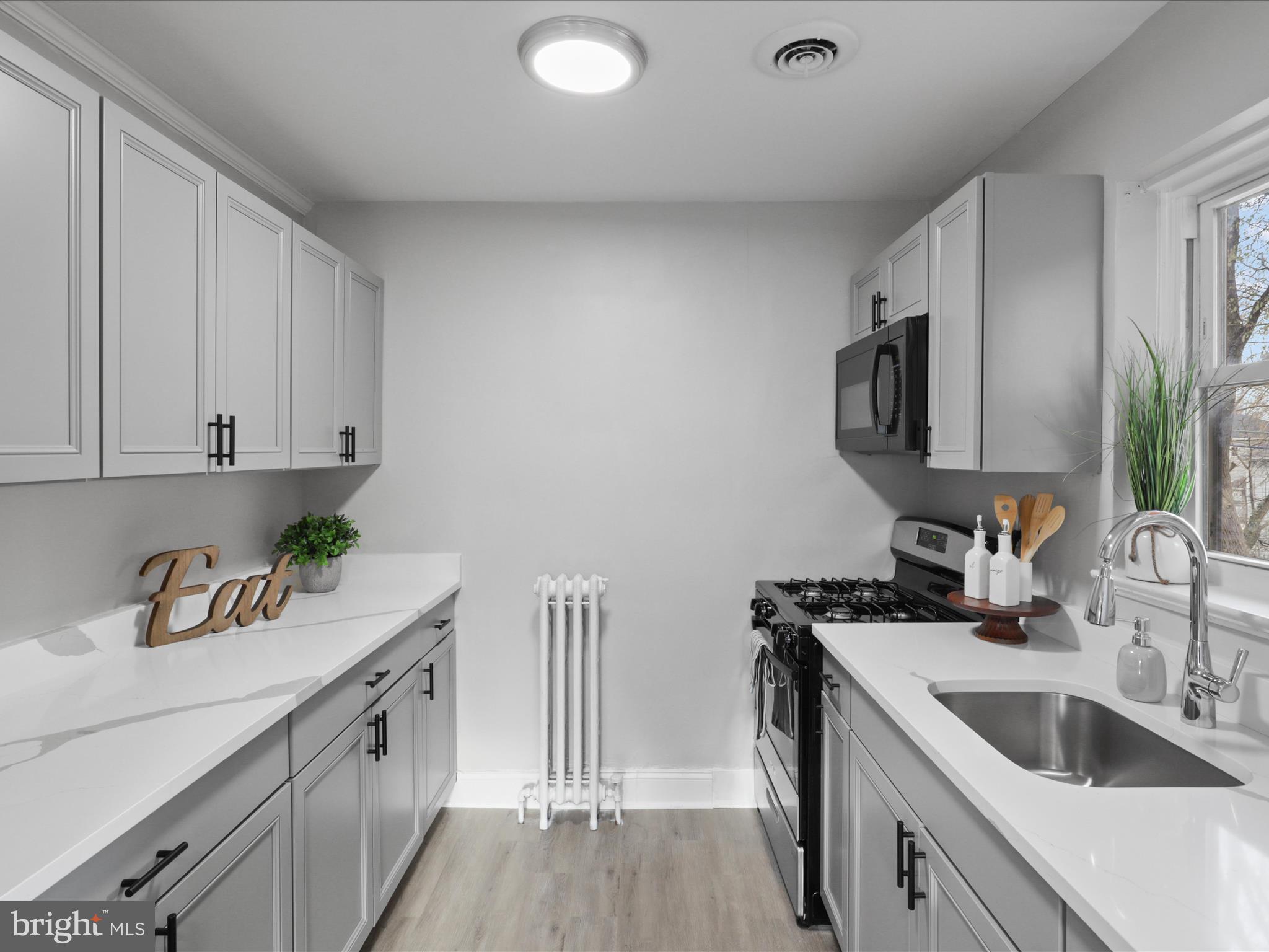 HOLMES - Residential Lease