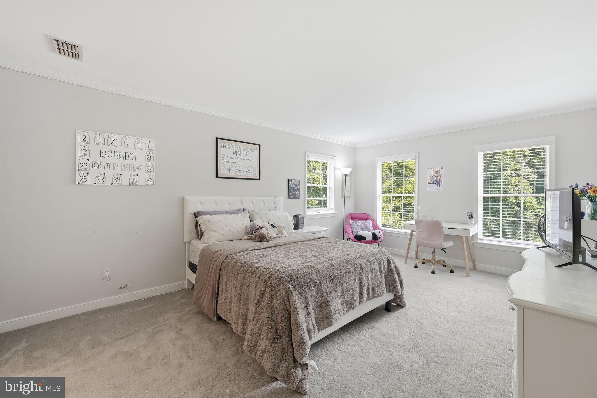 HAMPTON ACRES - Residential