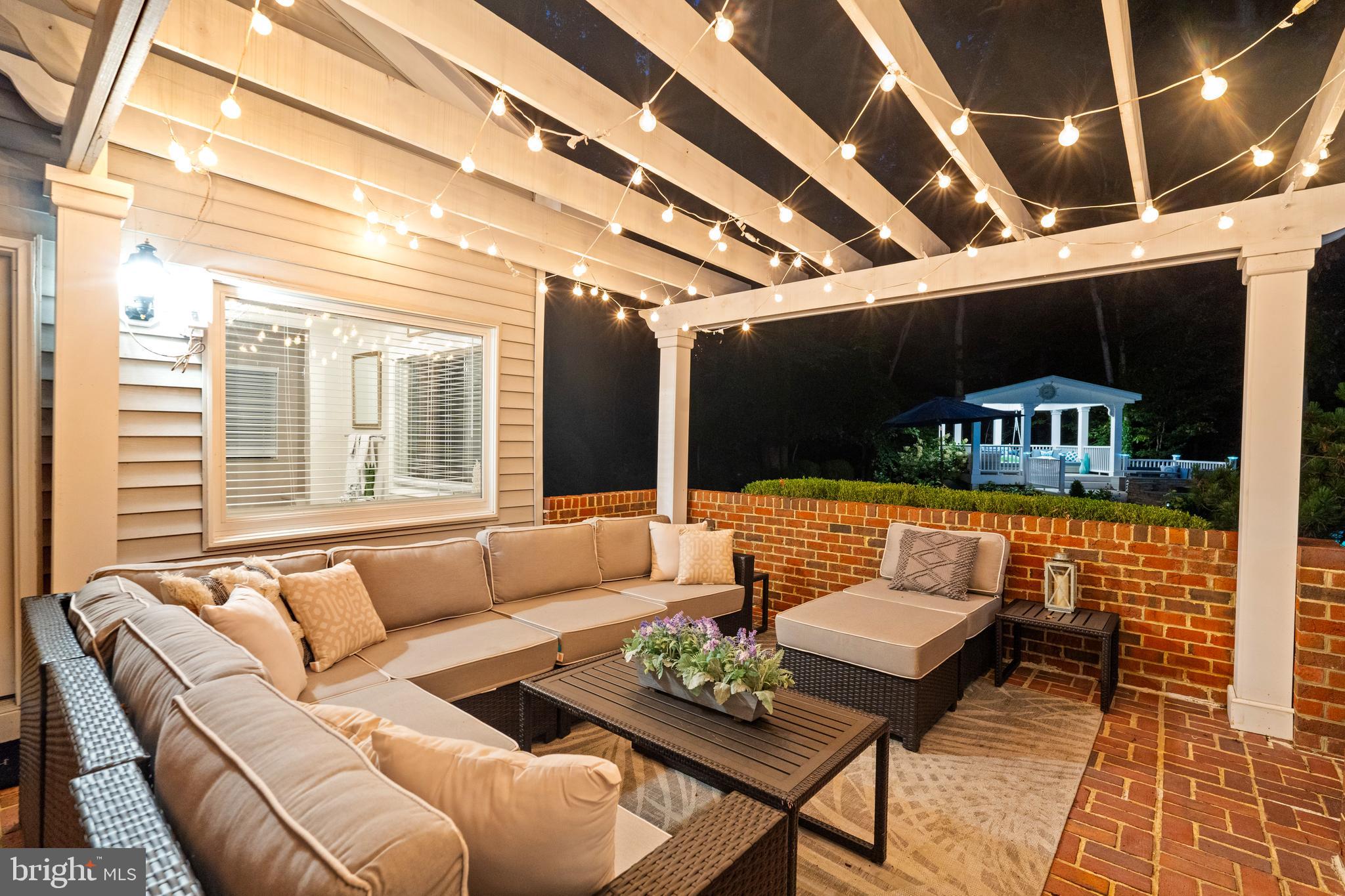 HAMPTON ACRES - Residential