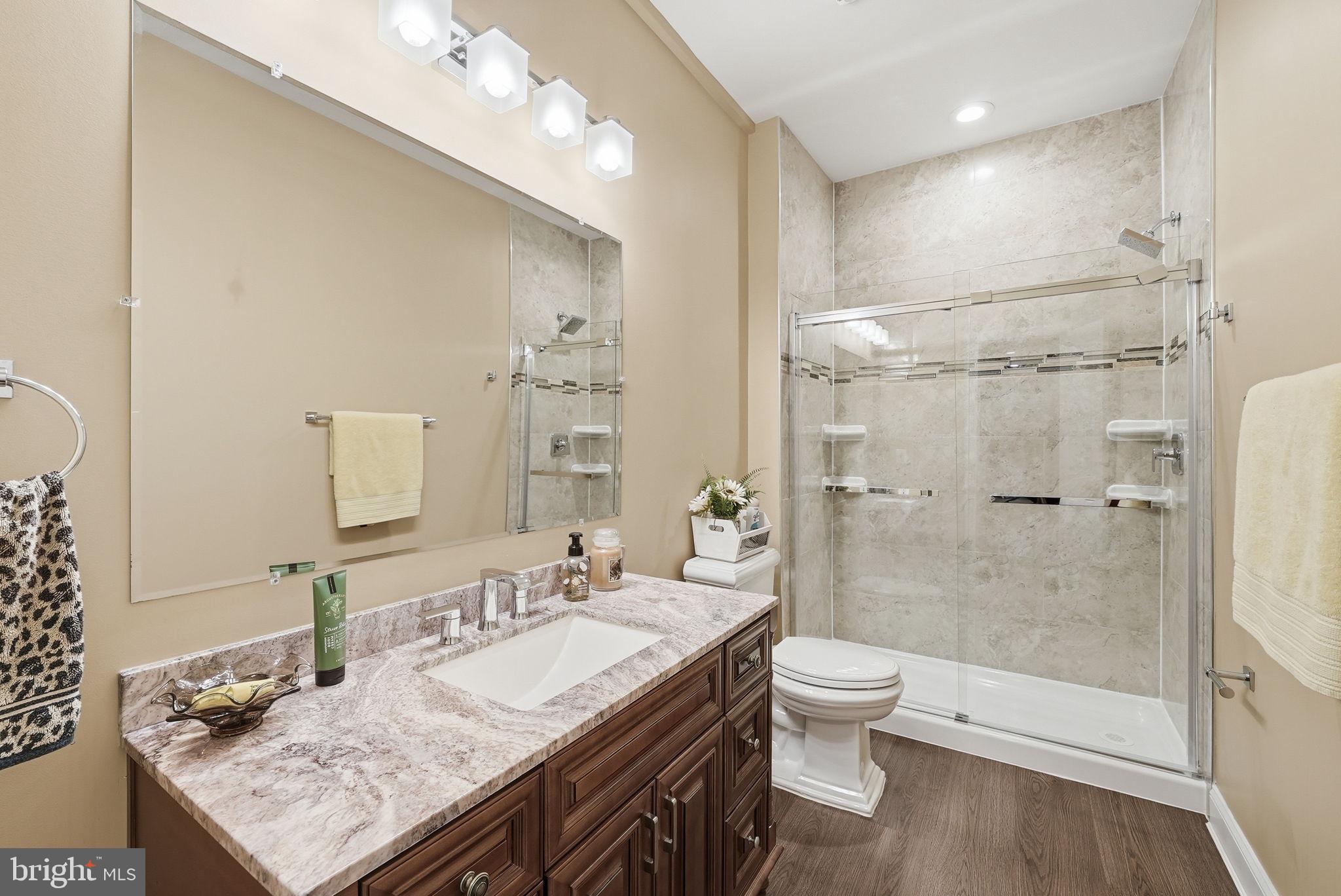 HAMPTON ACRES - Residential