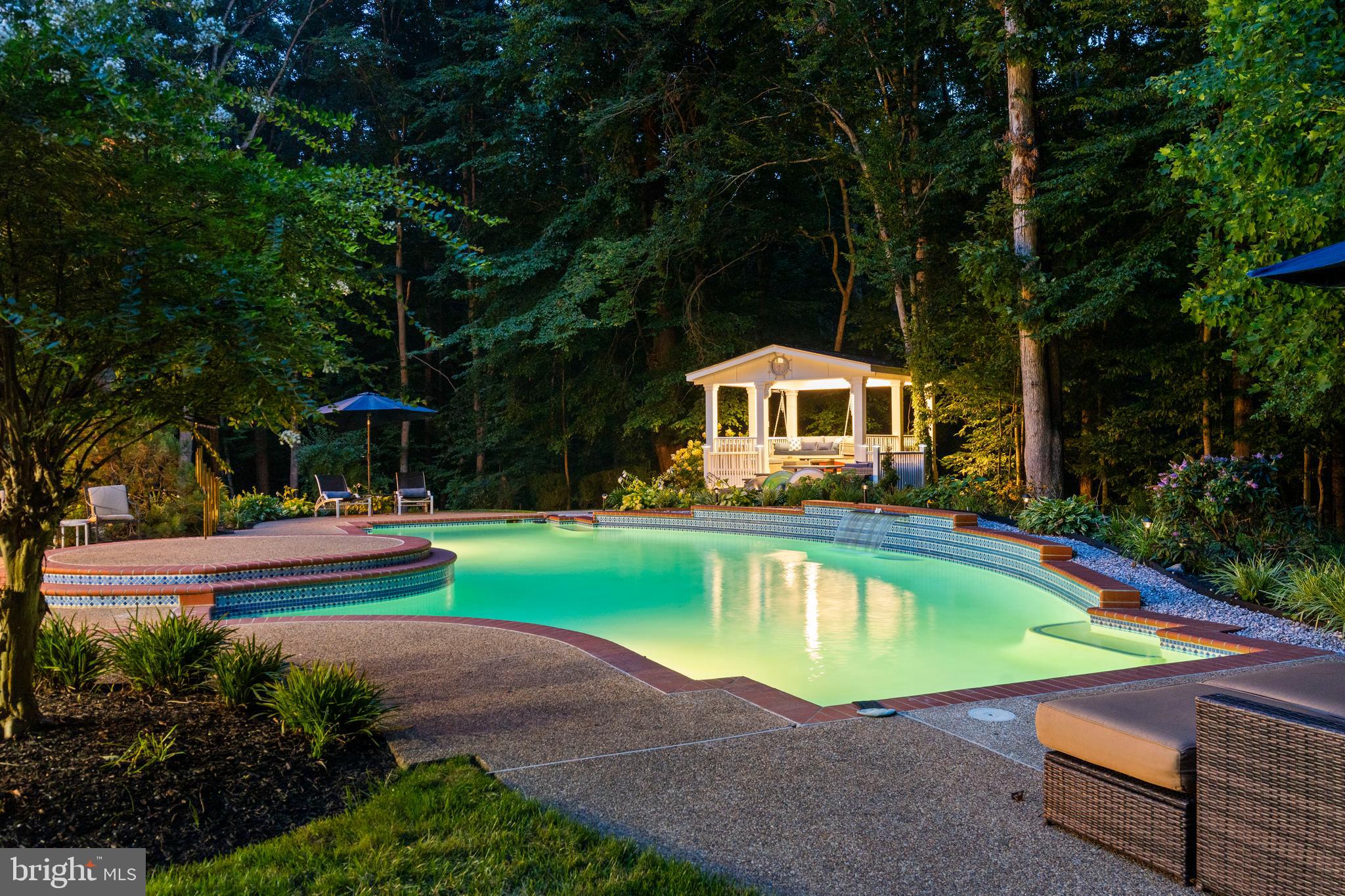 HAMPTON ACRES - Residential