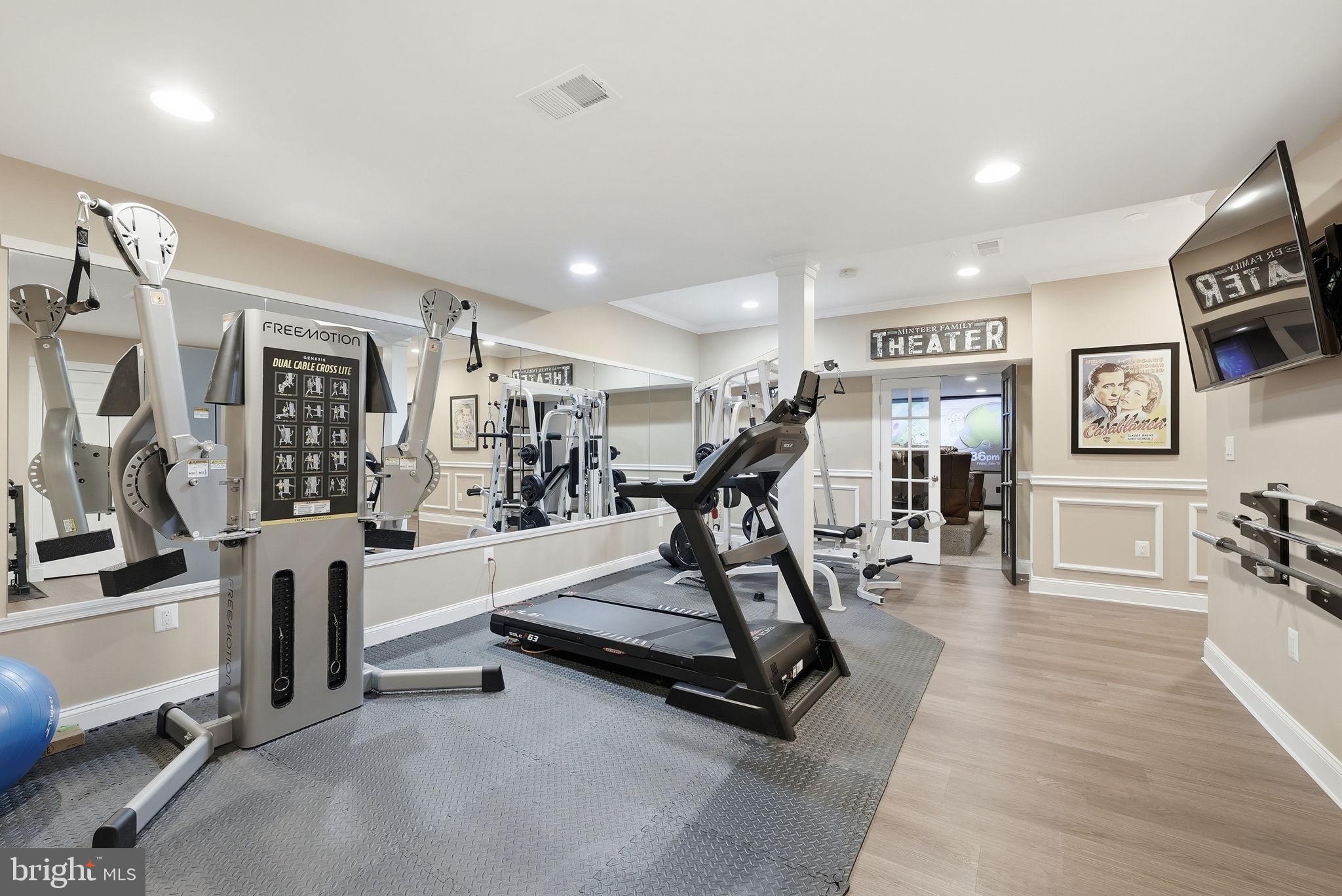 HAMPTON ACRES - Residential