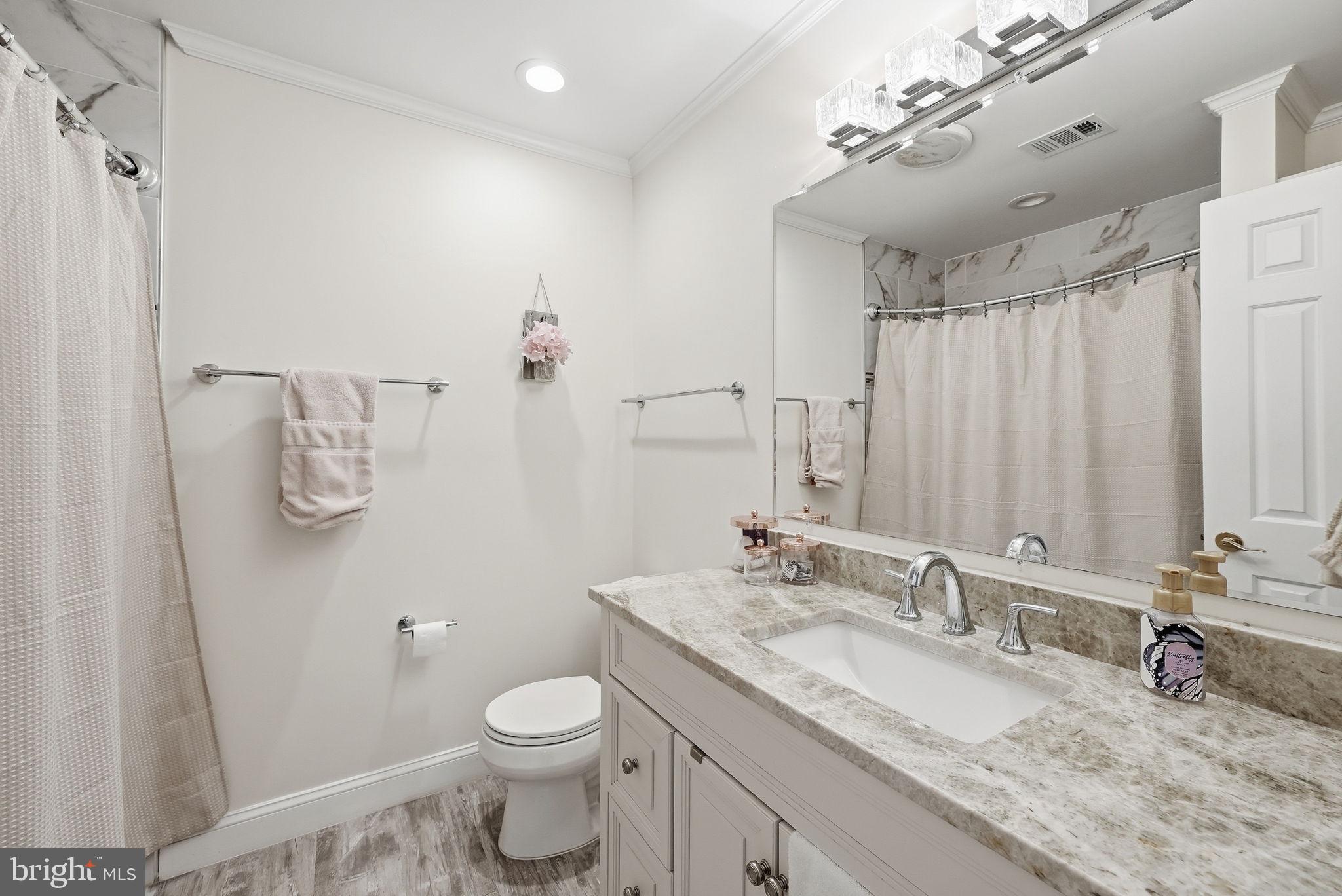 HAMPTON ACRES - Residential