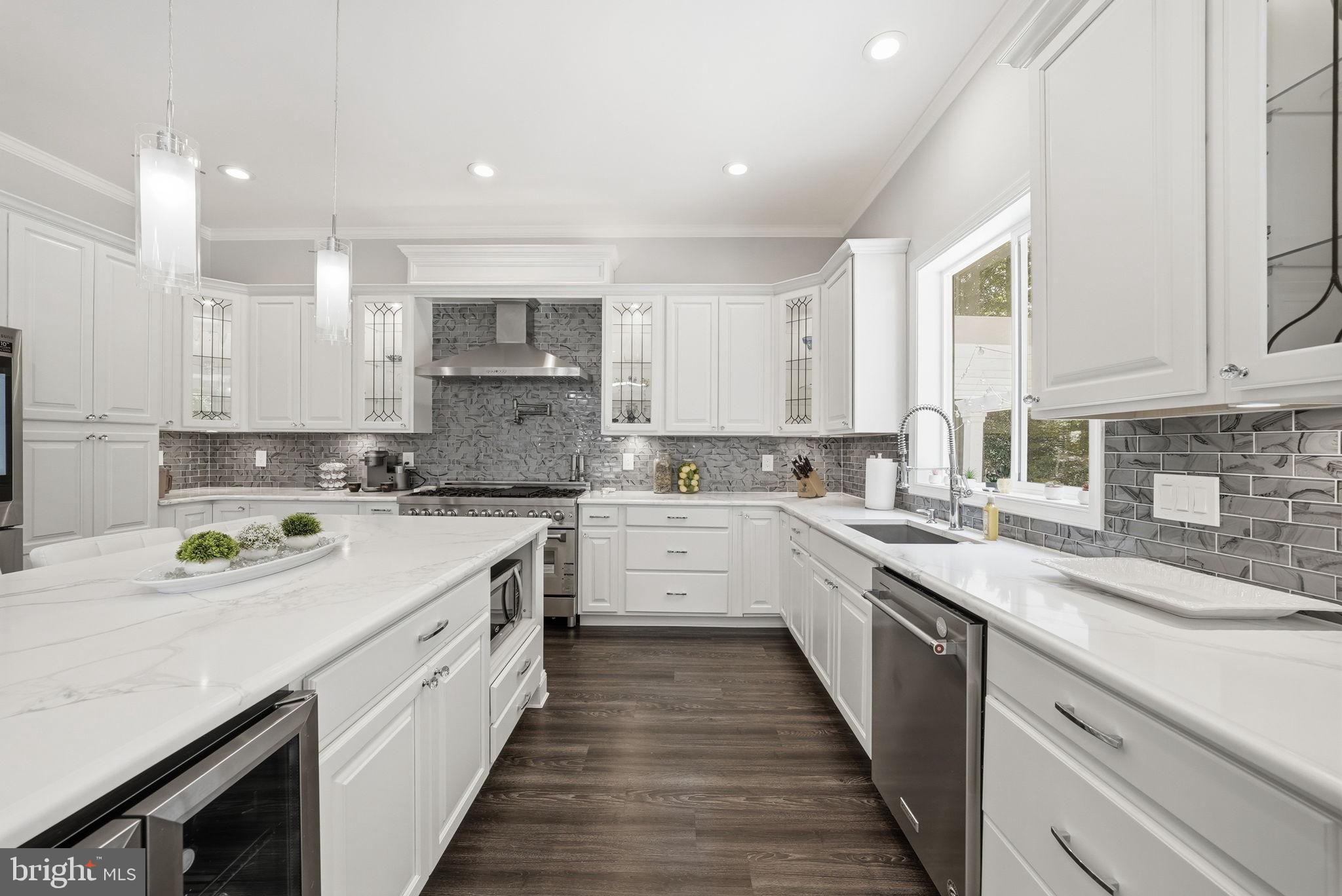 HAMPTON ACRES - Residential