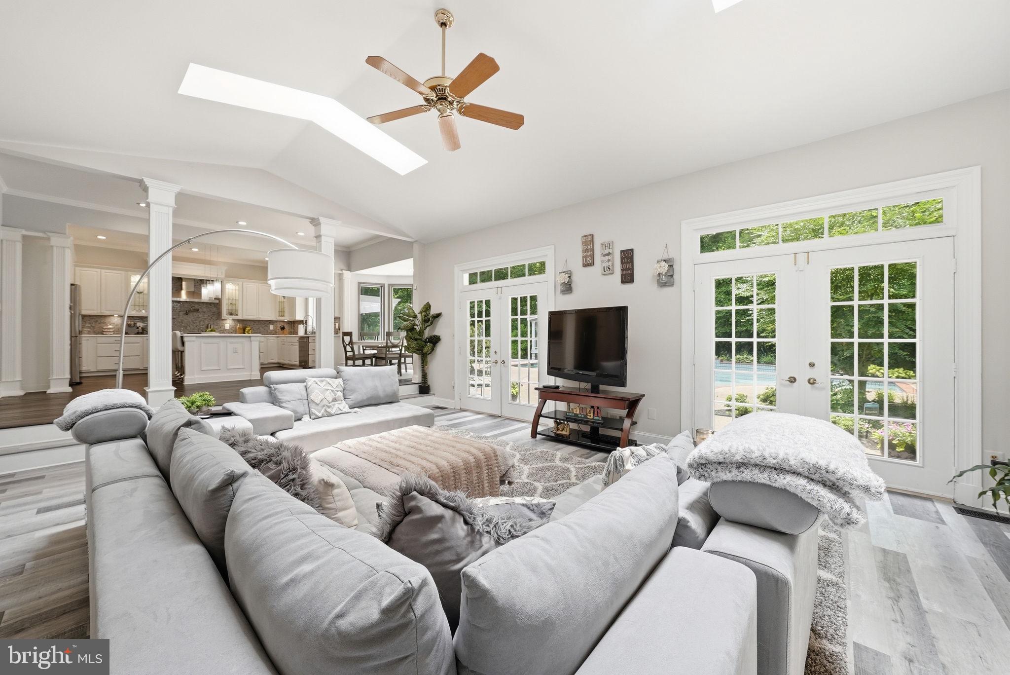 HAMPTON ACRES - Residential