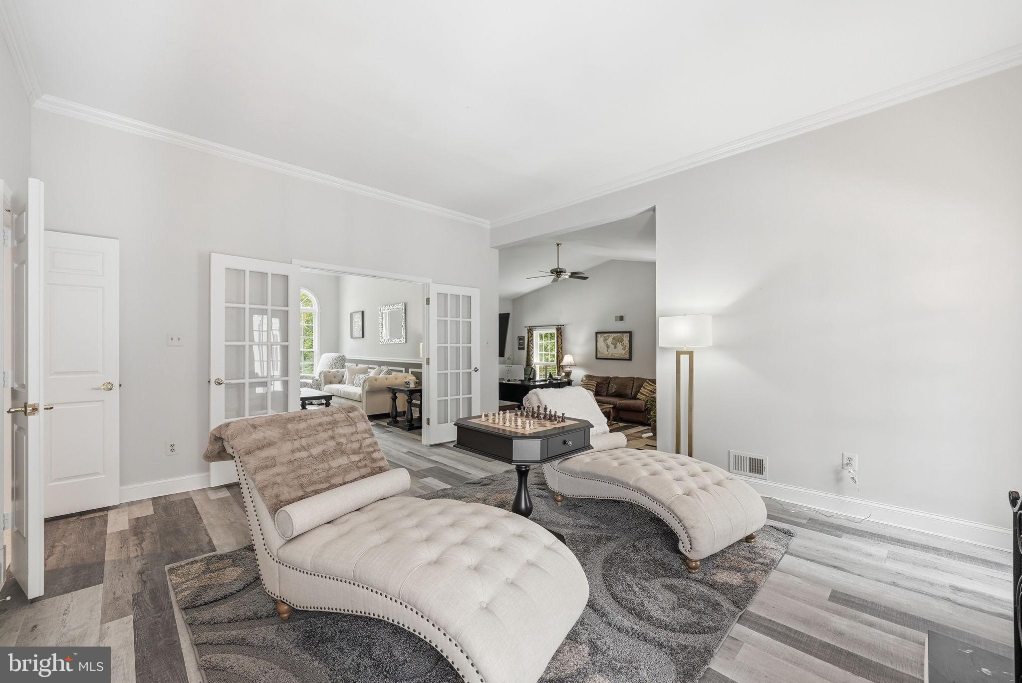 HAMPTON ACRES - Residential