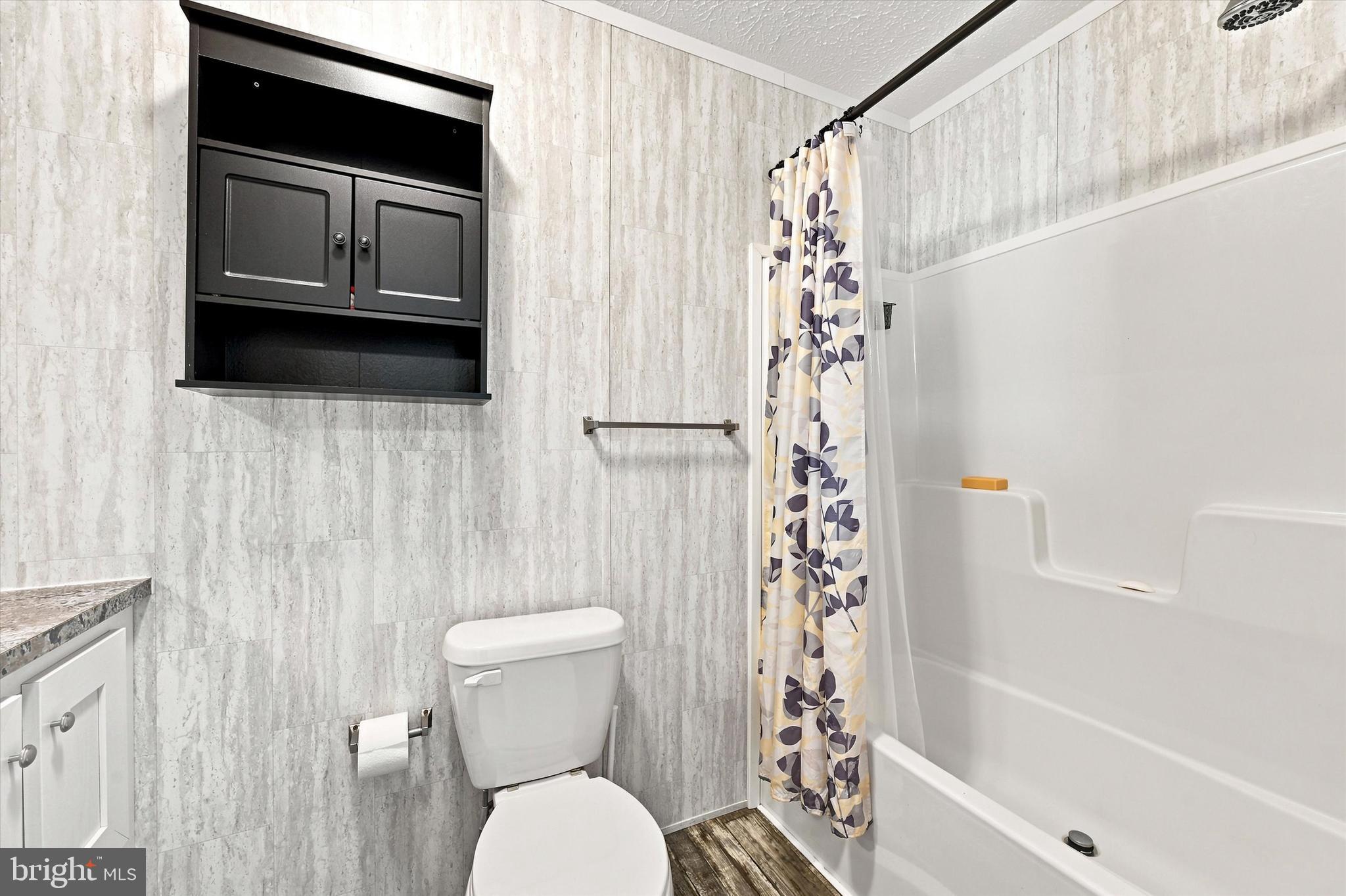 HIDDEN VALLEY ESTATES - Residential