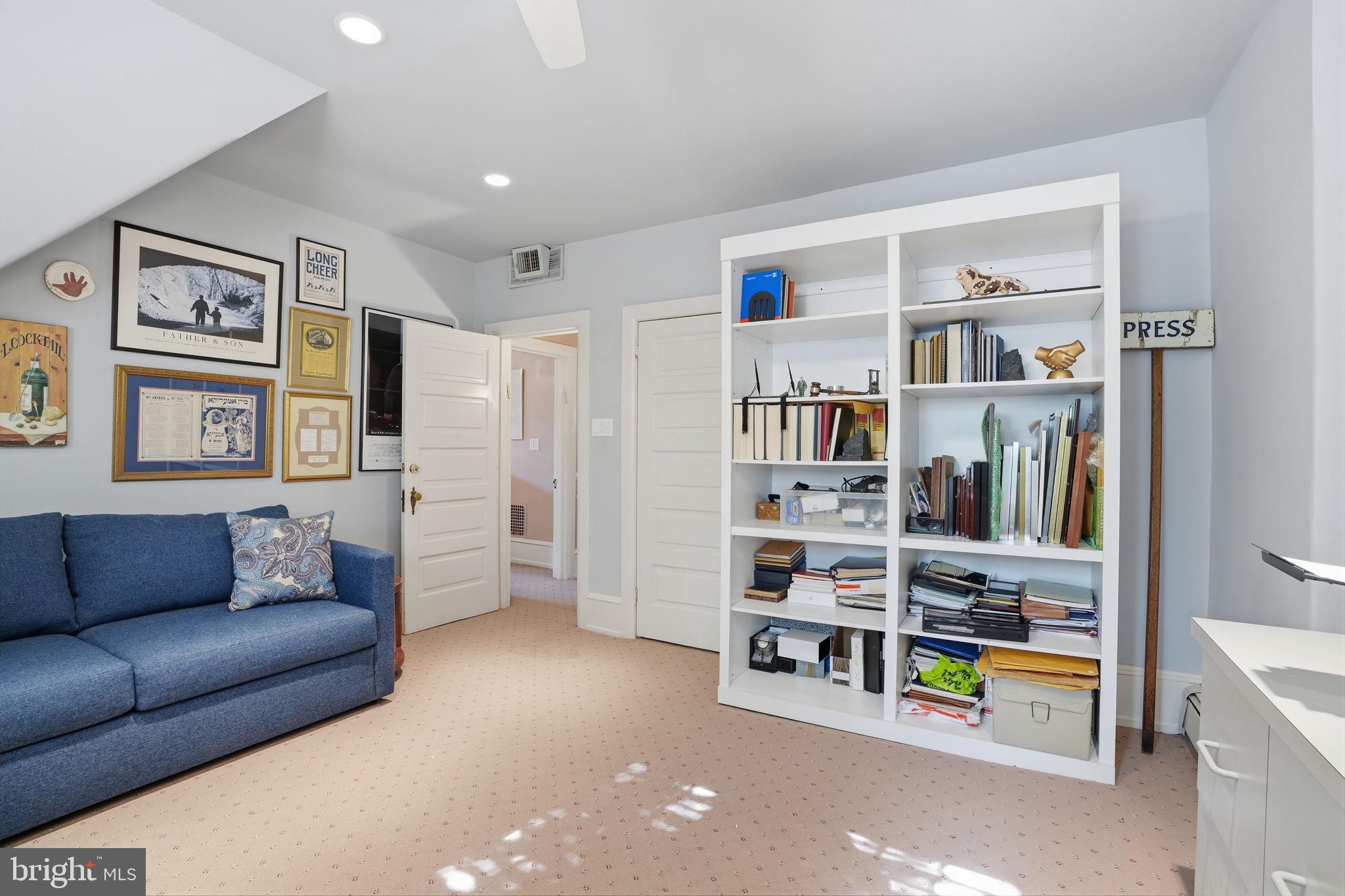 ELKINS PARK - Residential