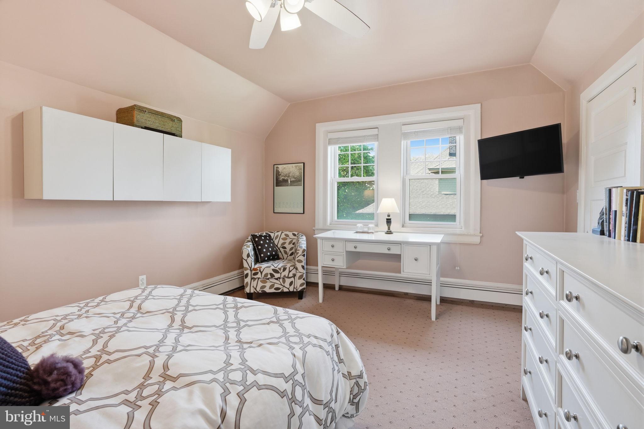 ELKINS PARK - Residential