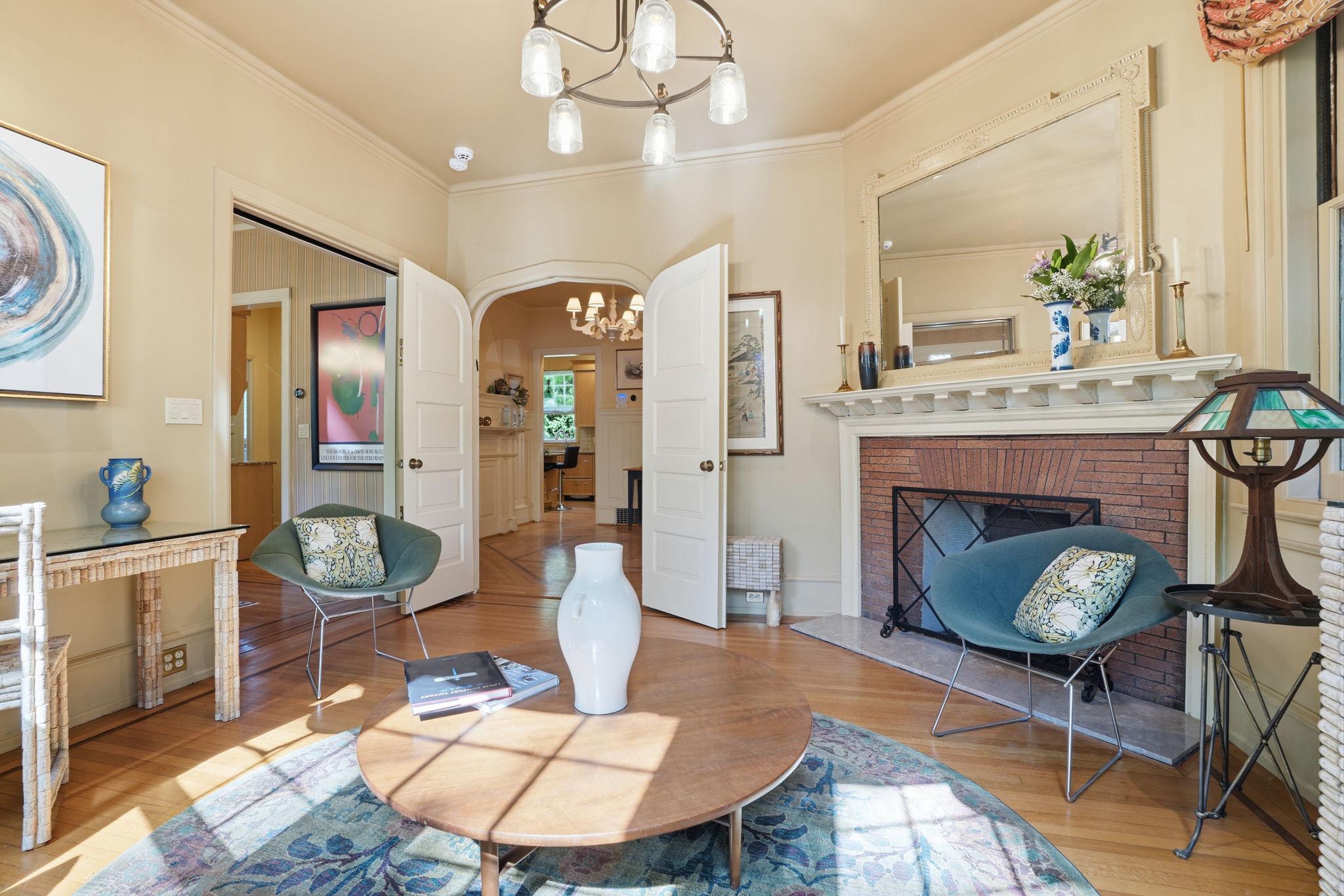 ELKINS PARK - Residential