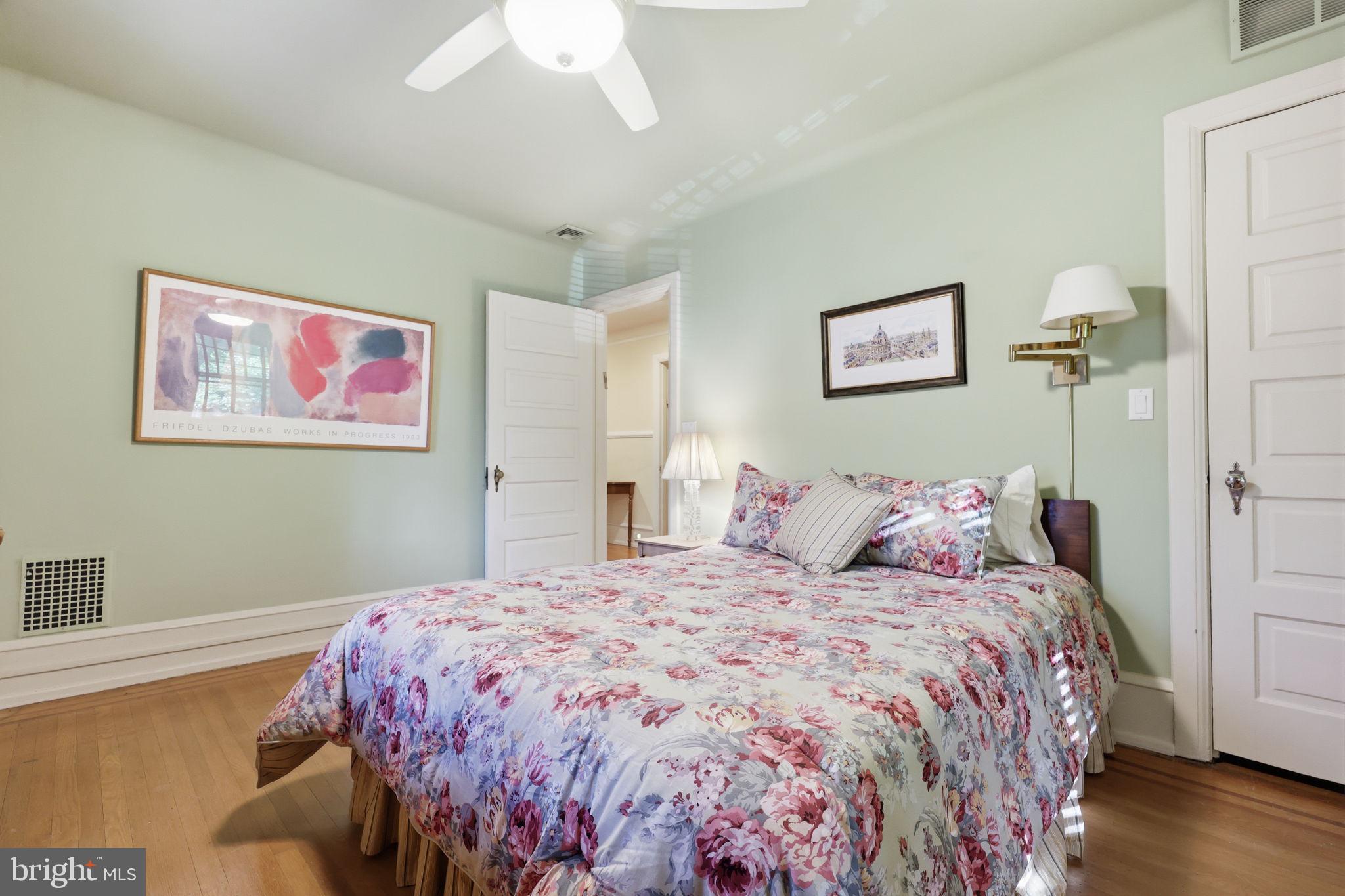 ELKINS PARK - Residential
