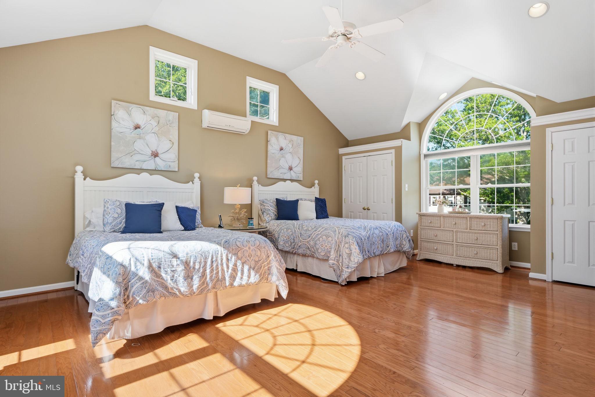 PINE RUN - Residential