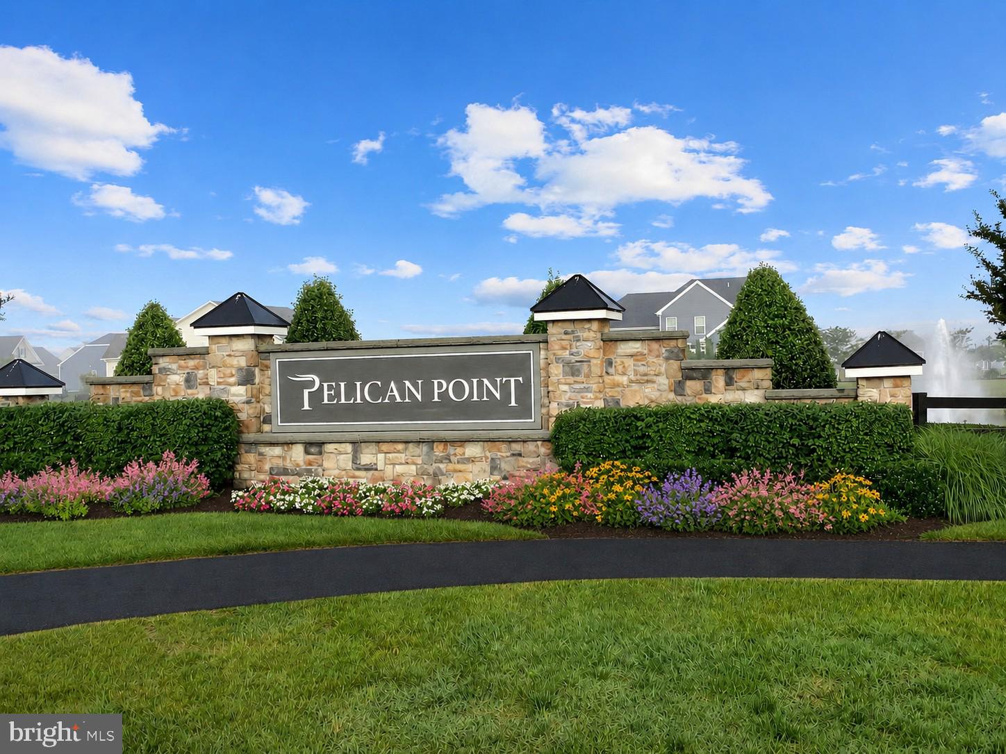 PELICAN POINT - Residential