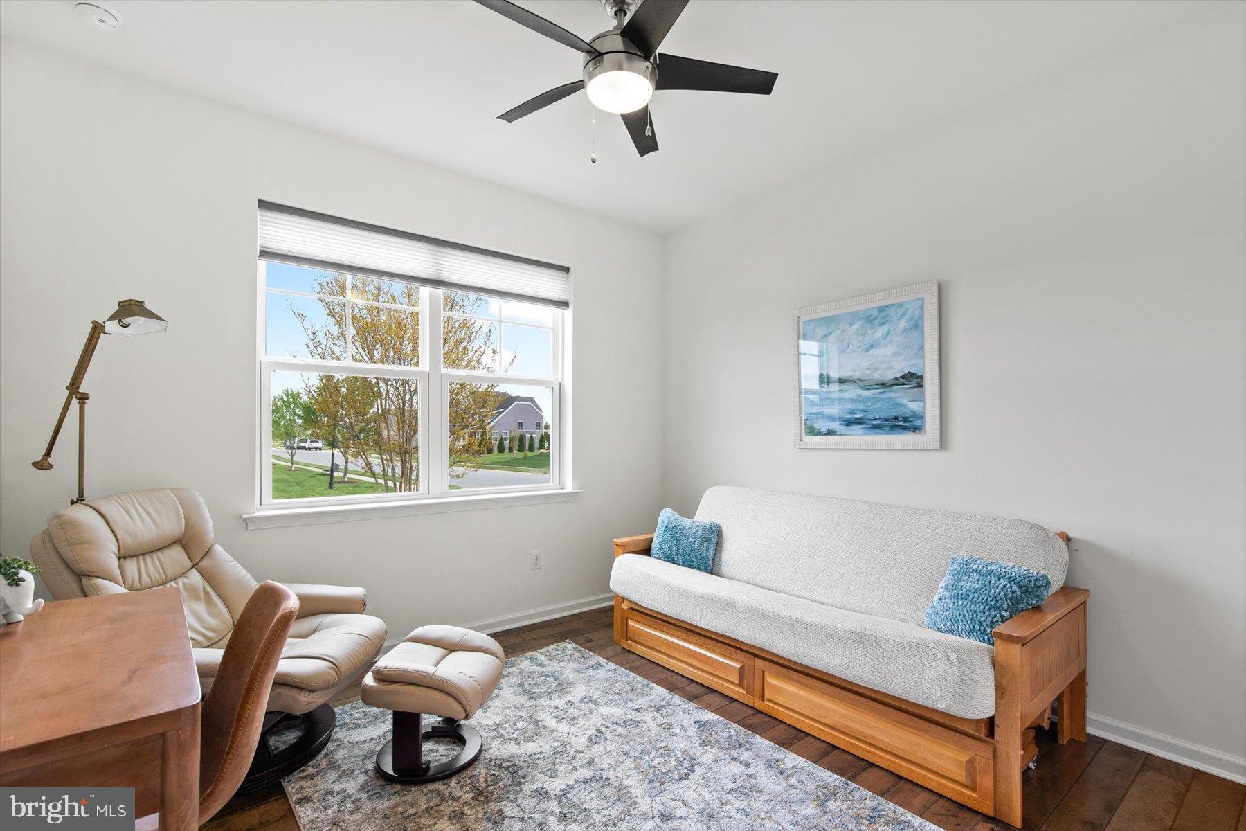 PELICAN POINT - Residential