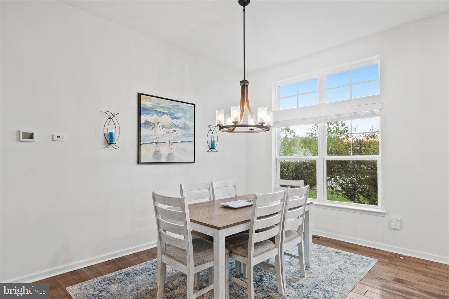 PELICAN POINT - Residential