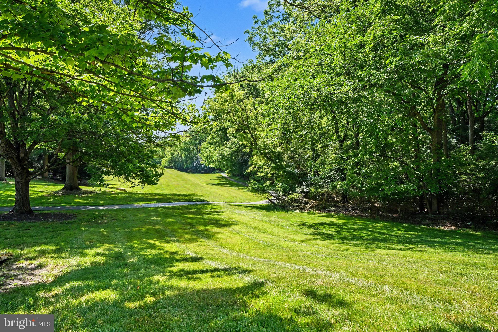 VALLEY STREAM - Residential