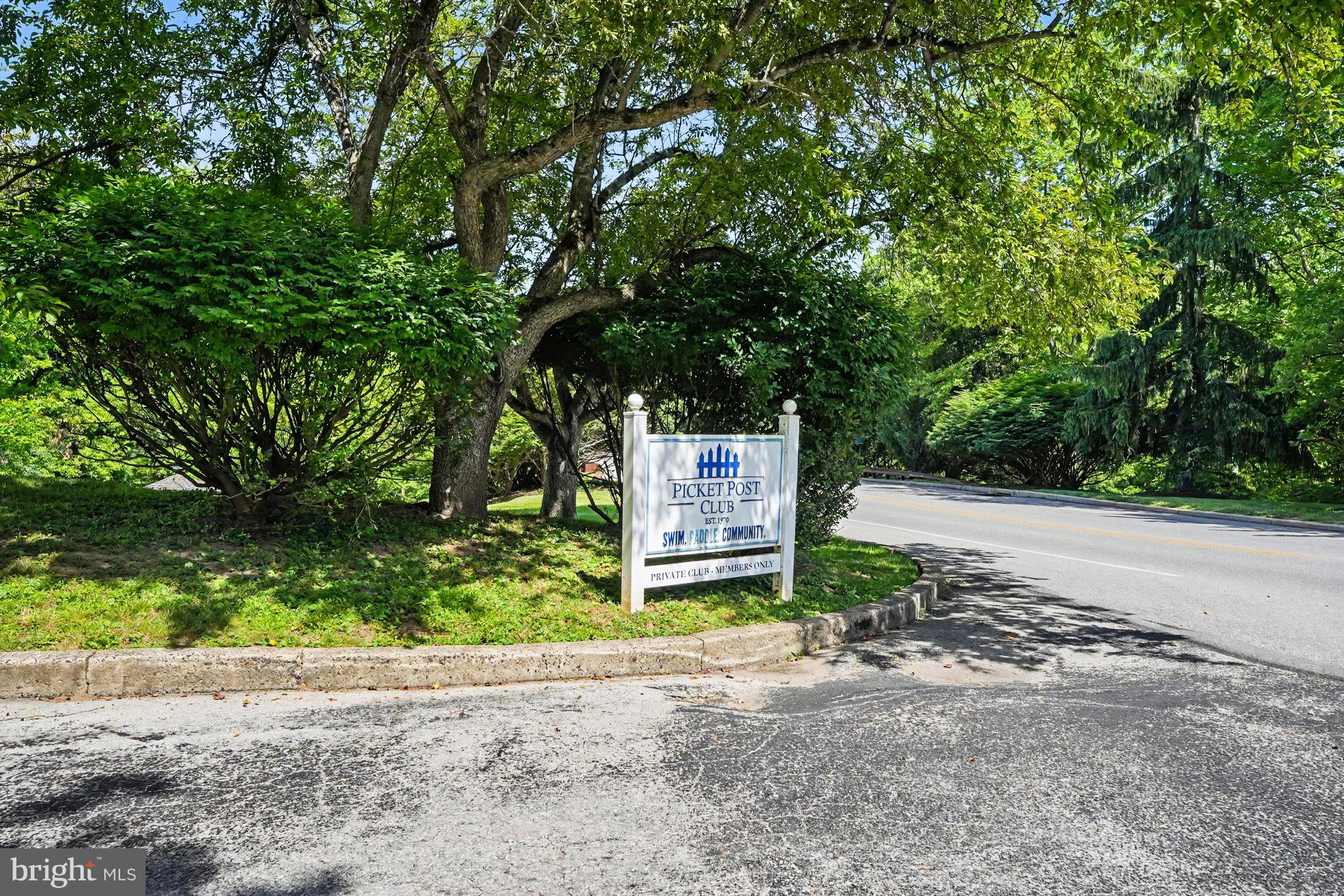 VALLEY STREAM - Residential