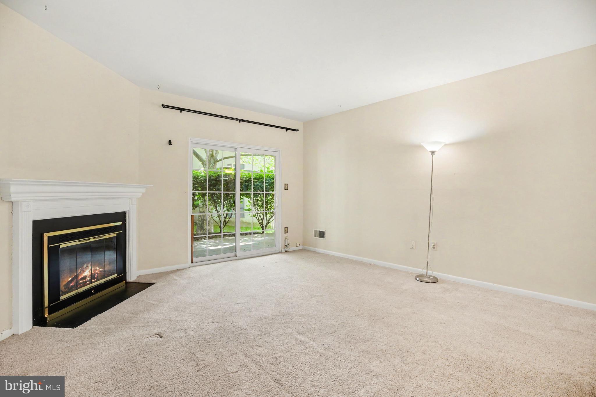 VALLEY STREAM - Residential