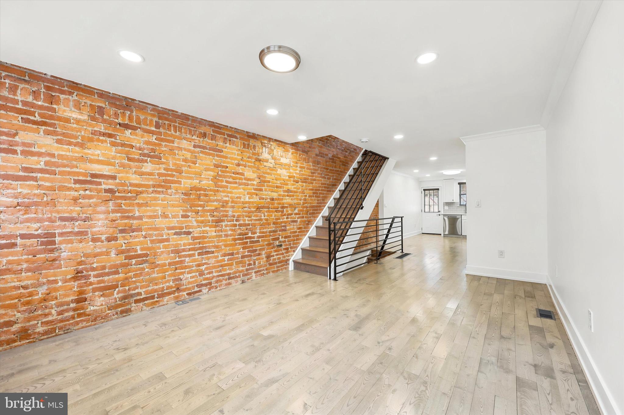 EAST PASSYUNK CROSSING - Residential