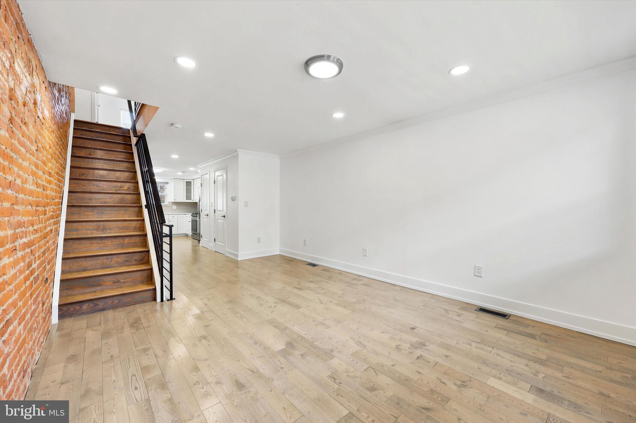 EAST PASSYUNK CROSSING - Residential