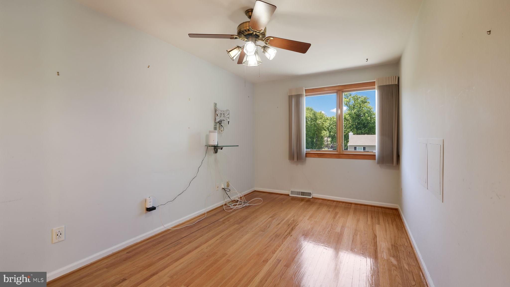 MEADOW WOOD - Residential