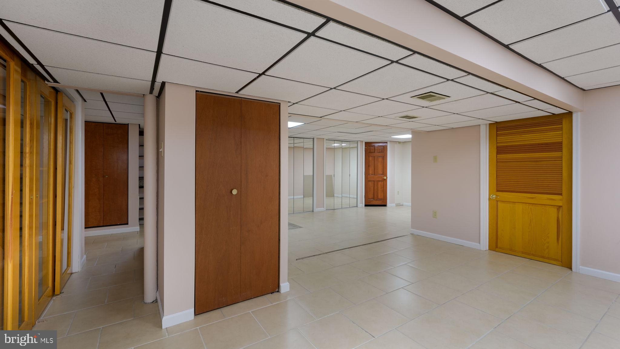 MEADOW WOOD - Residential