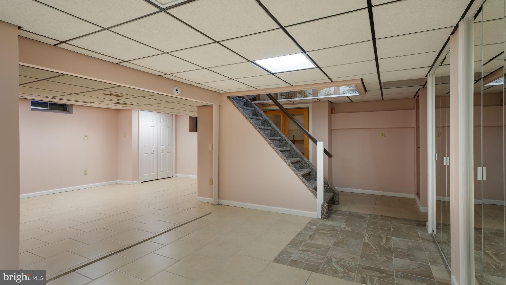 MEADOW WOOD - Residential