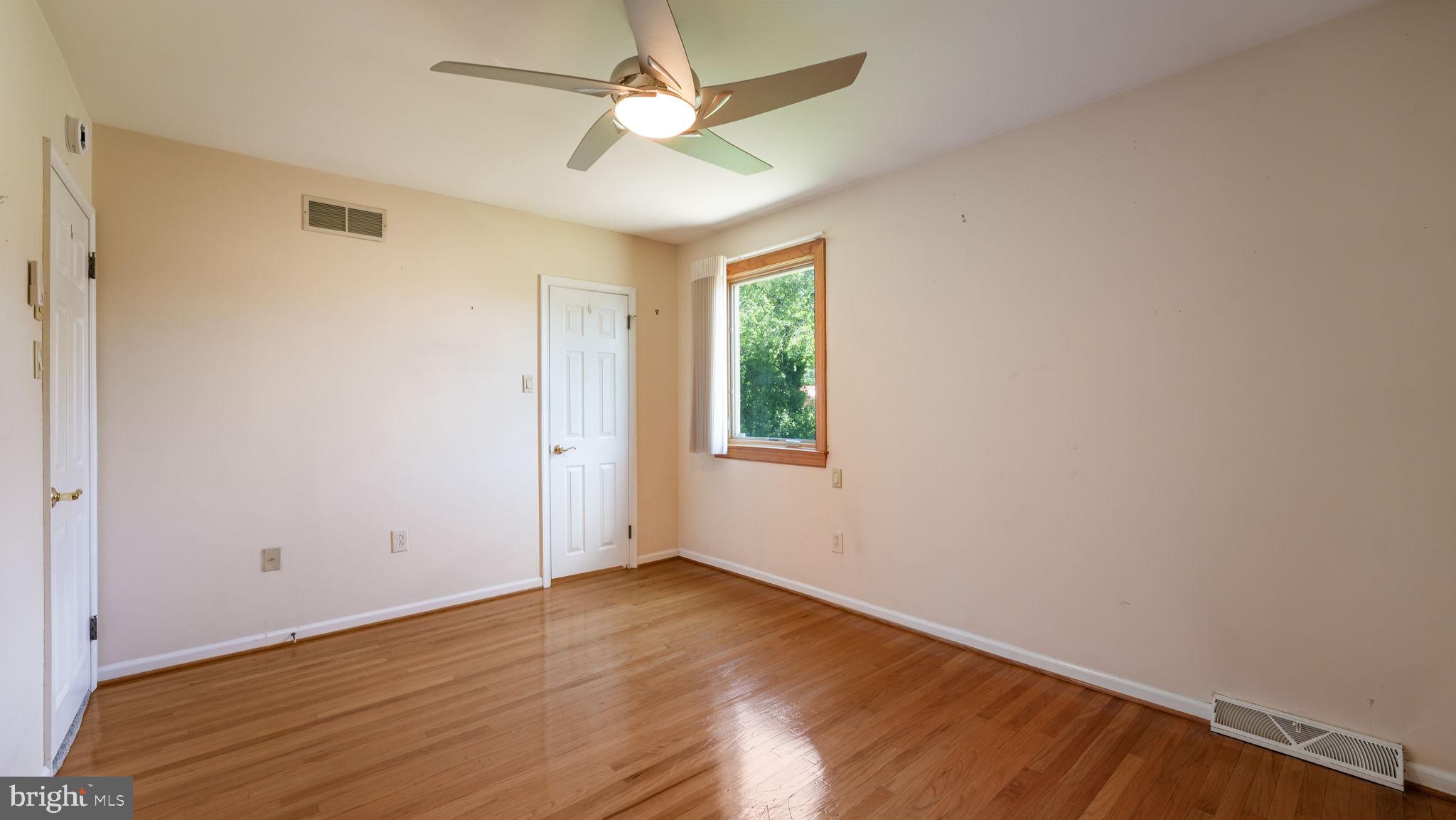 MEADOW WOOD - Residential