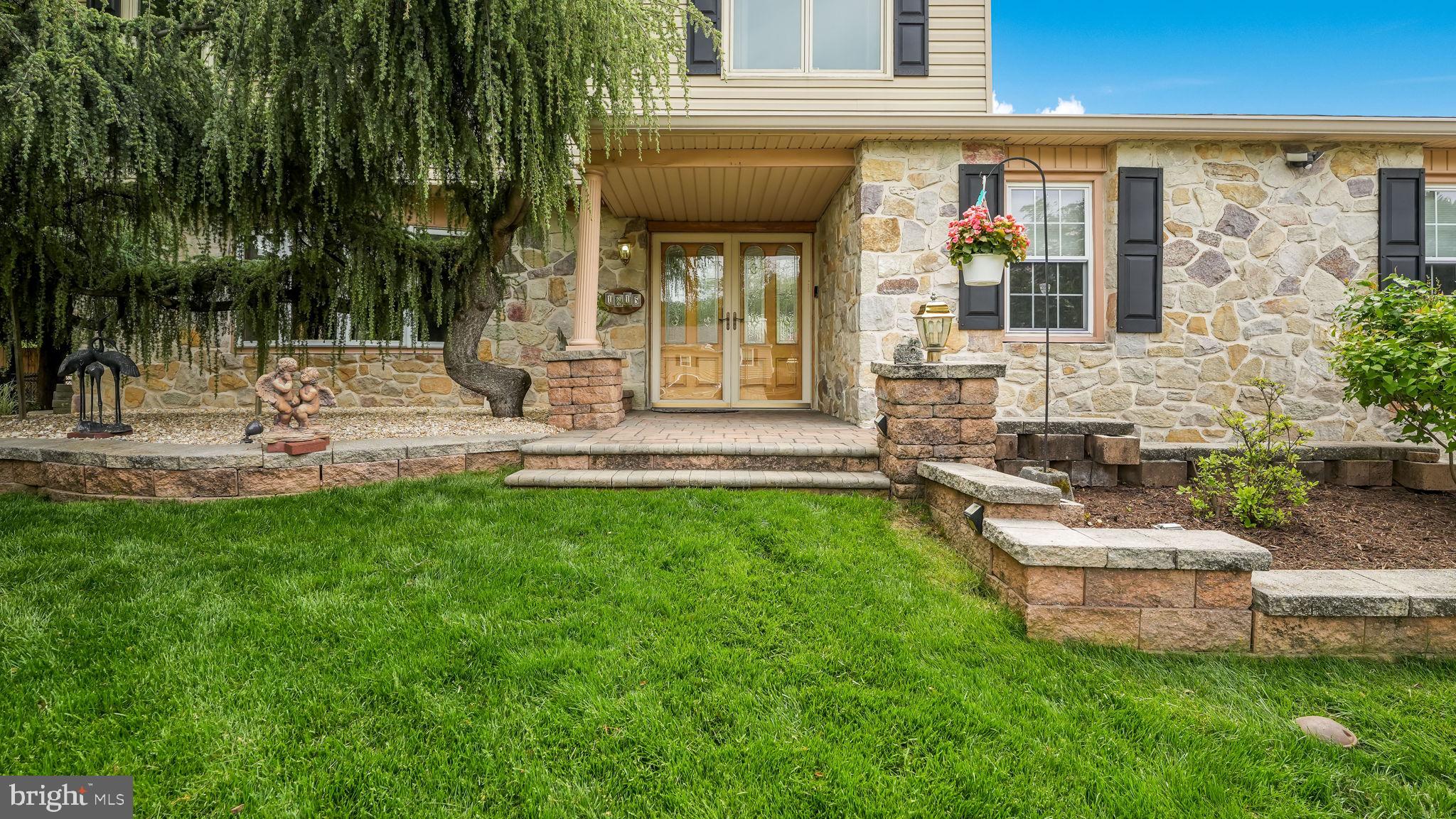MEADOW WOOD - Residential