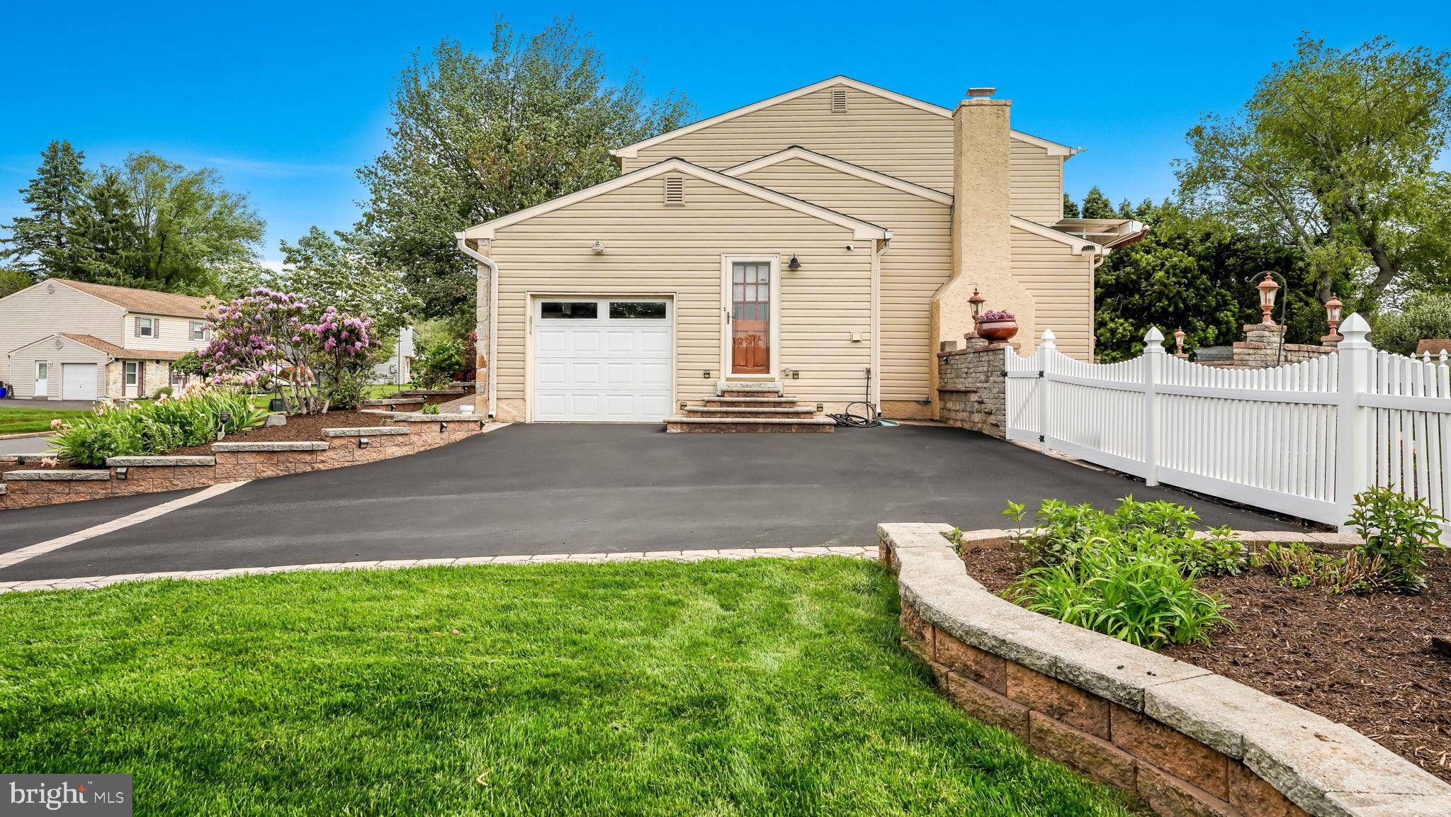 MEADOW WOOD - Residential