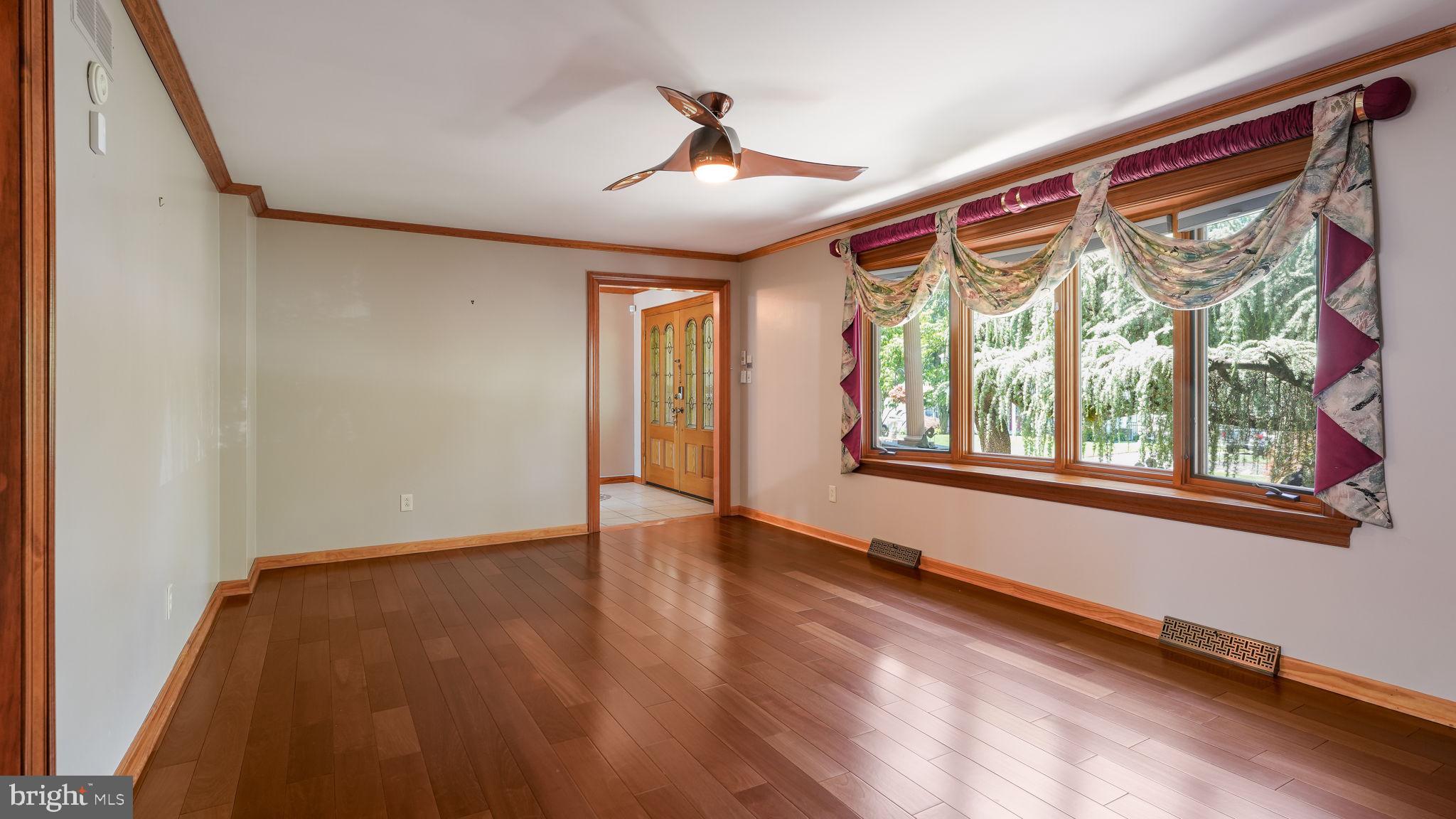 MEADOW WOOD - Residential