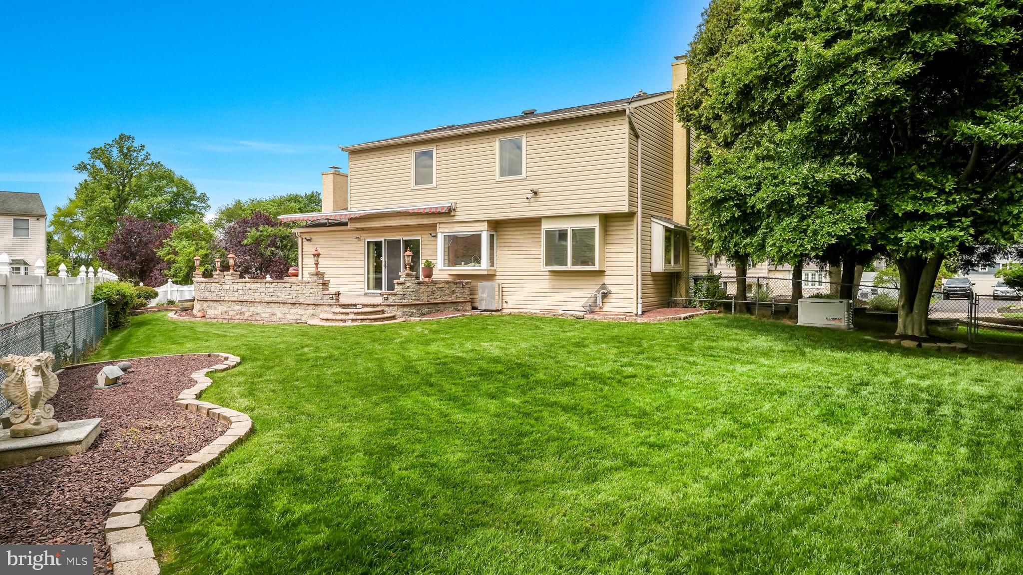 MEADOW WOOD - Residential