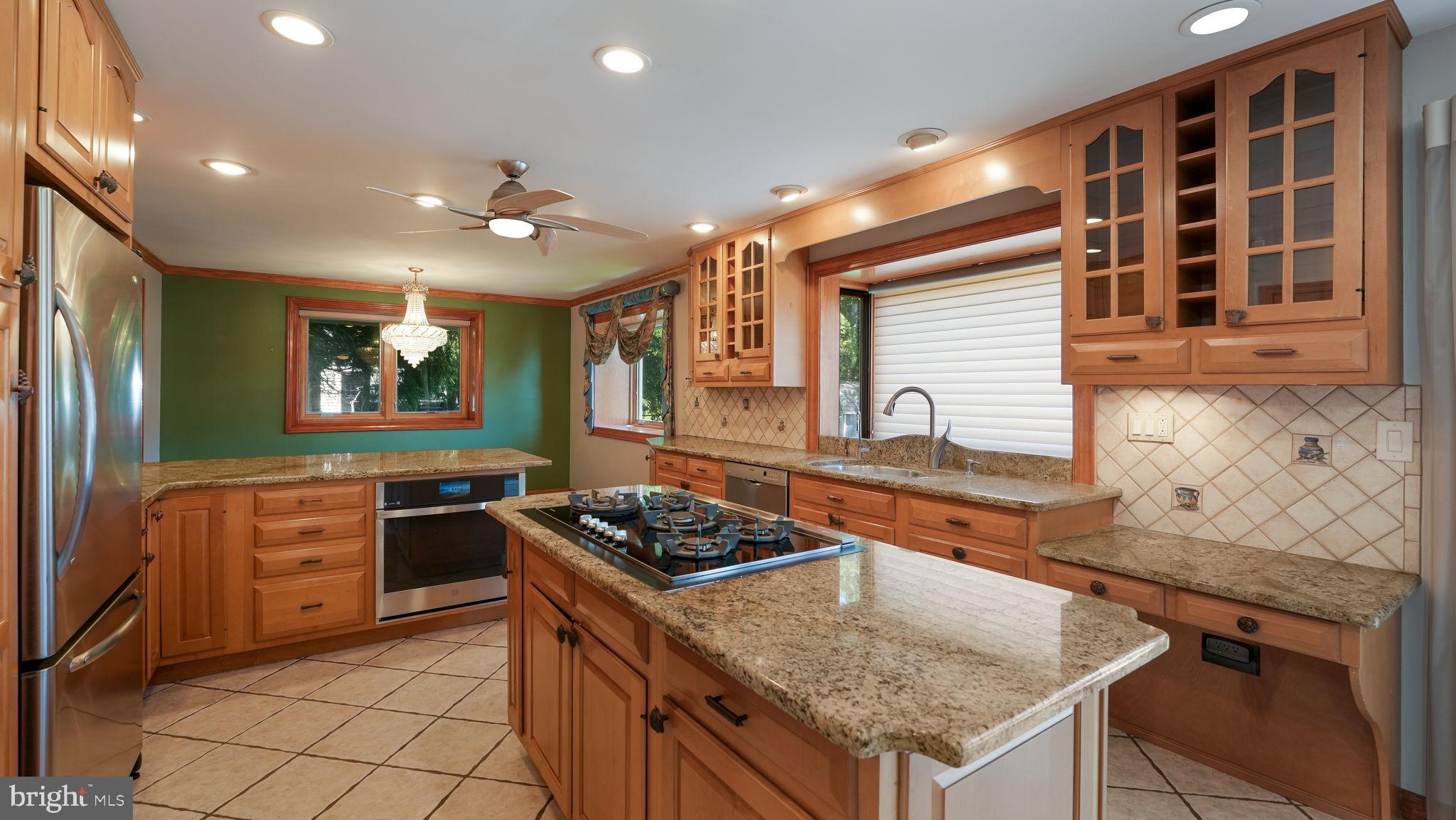 MEADOW WOOD - Residential