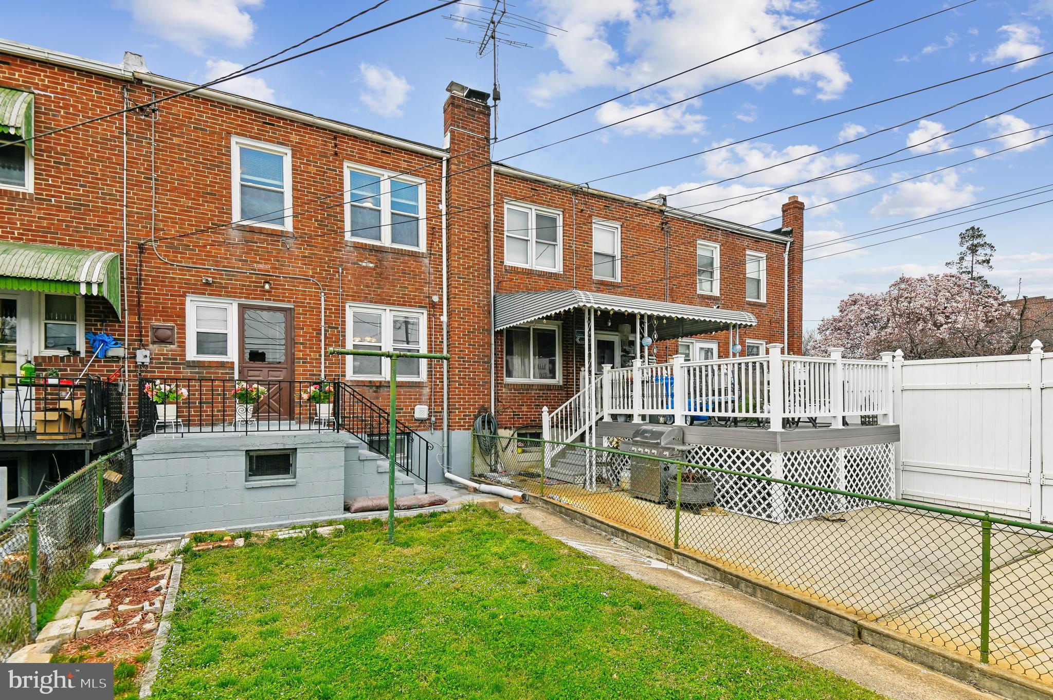 GREEKTOWN - Residential