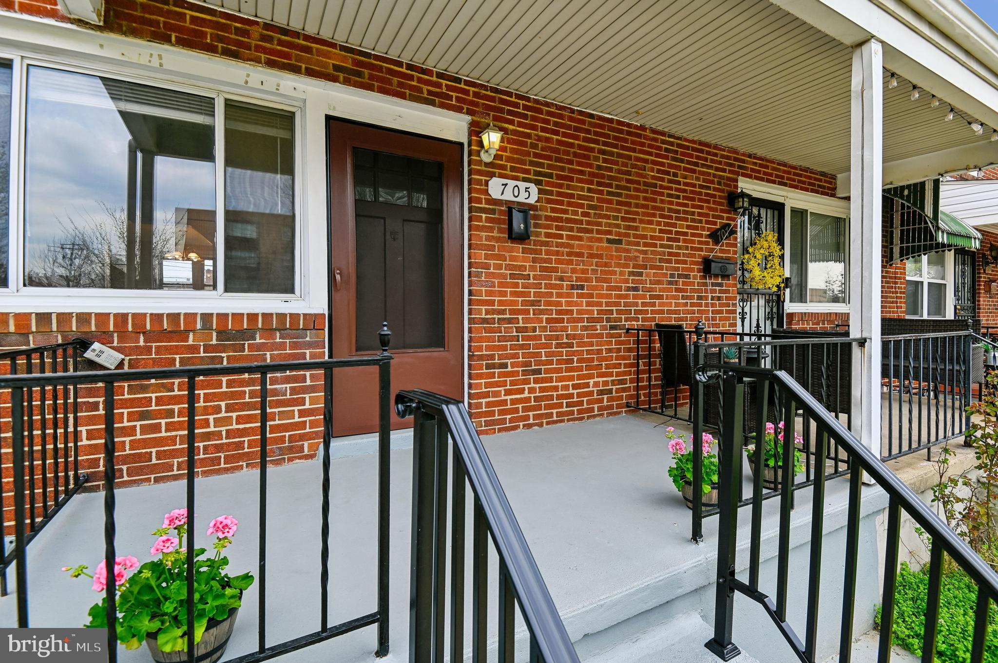GREEKTOWN - Residential
