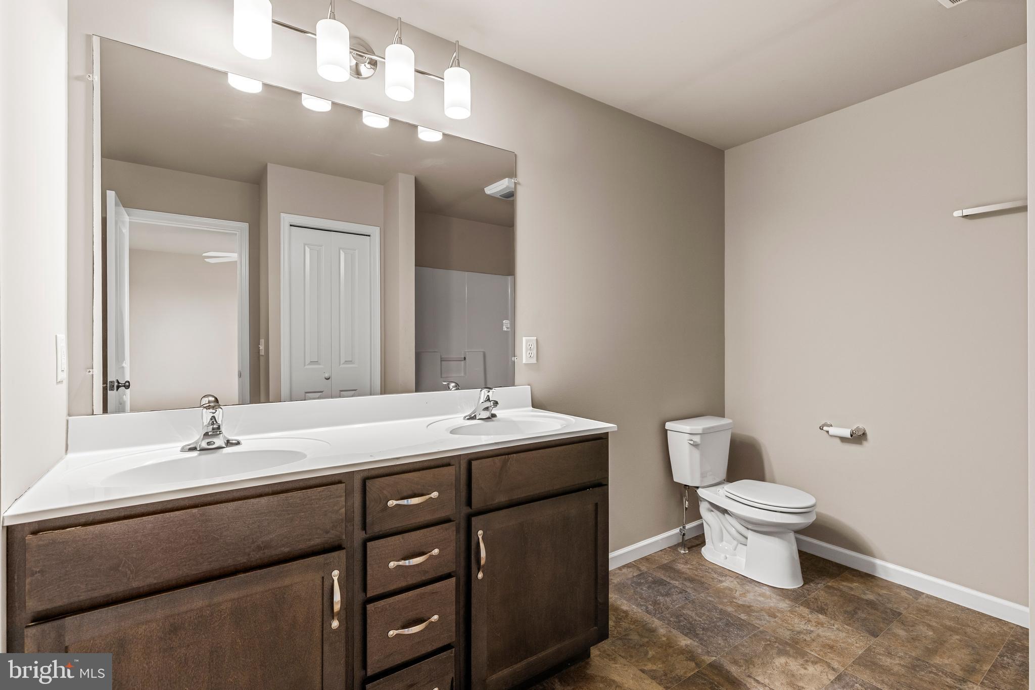SYLVAN VIEW - Residential