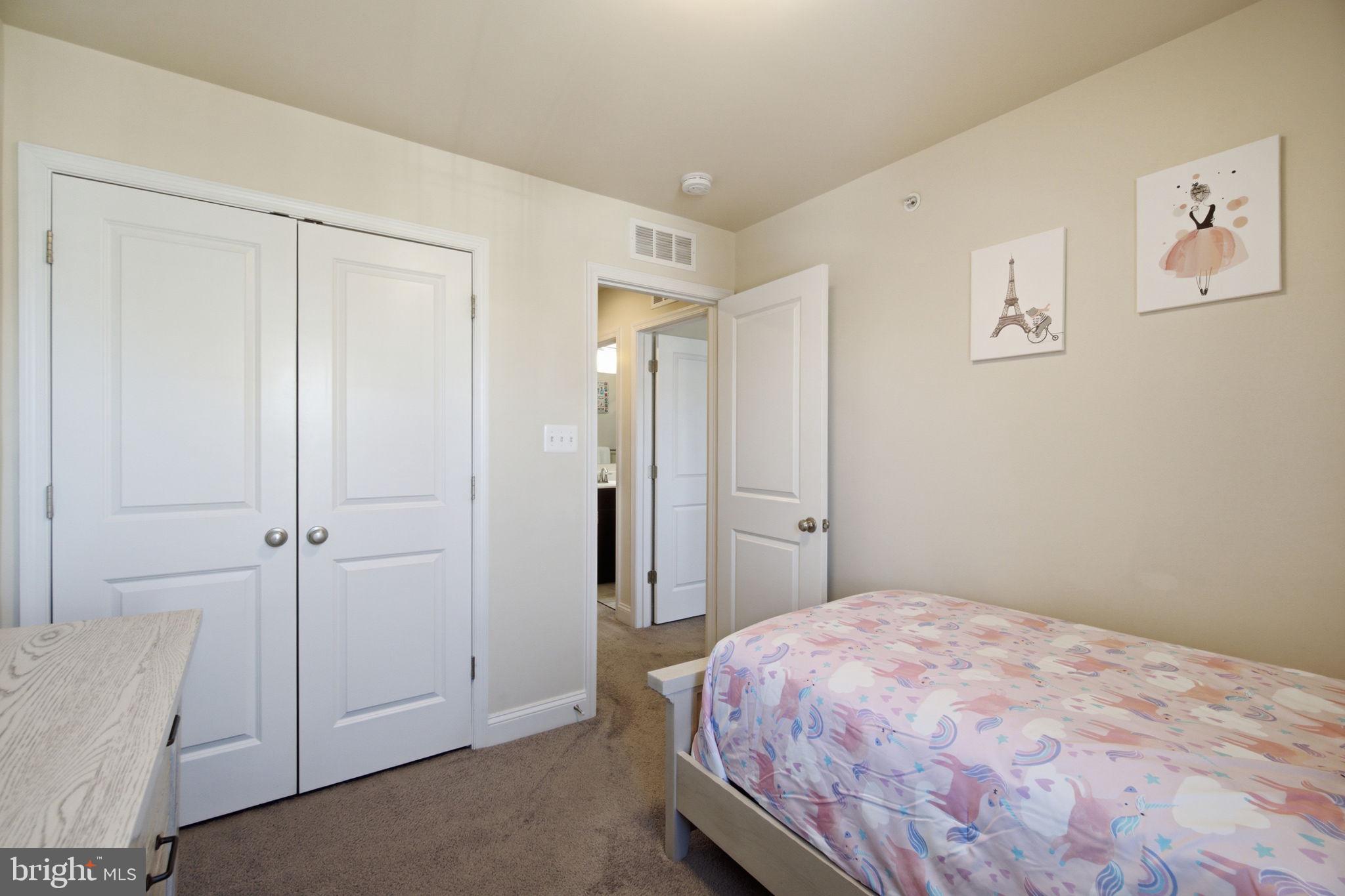 WESTVIEW SOUTH - Residential