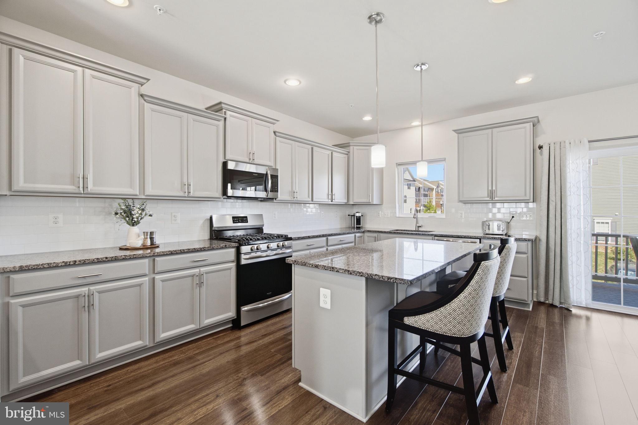 WESTVIEW SOUTH - Residential