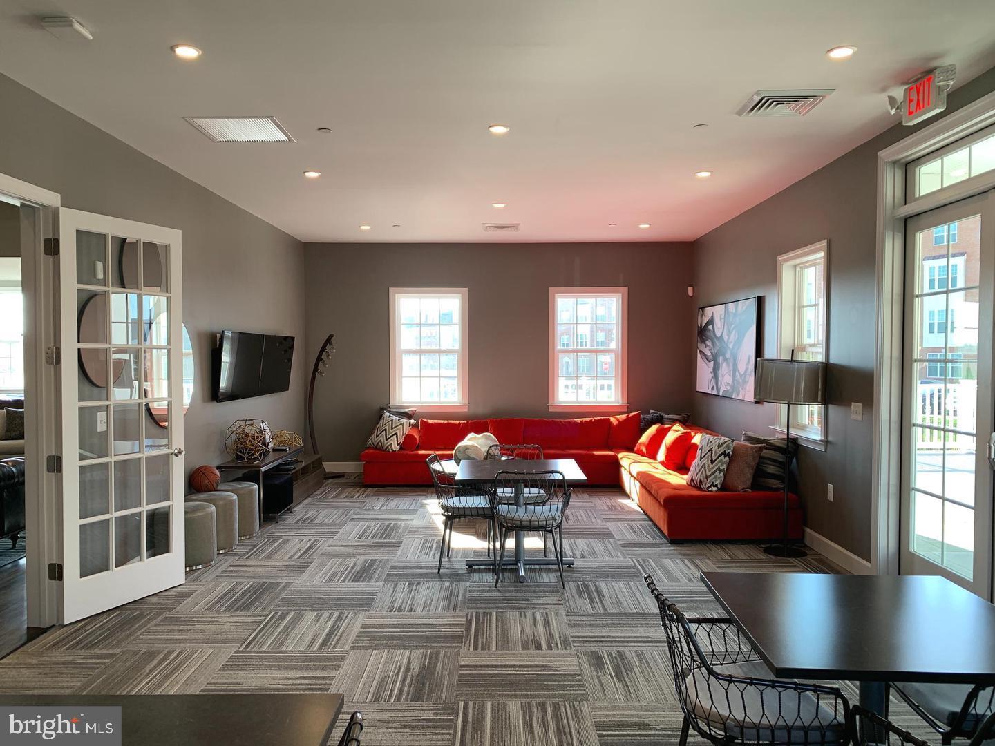 WESTVIEW SOUTH - Residential