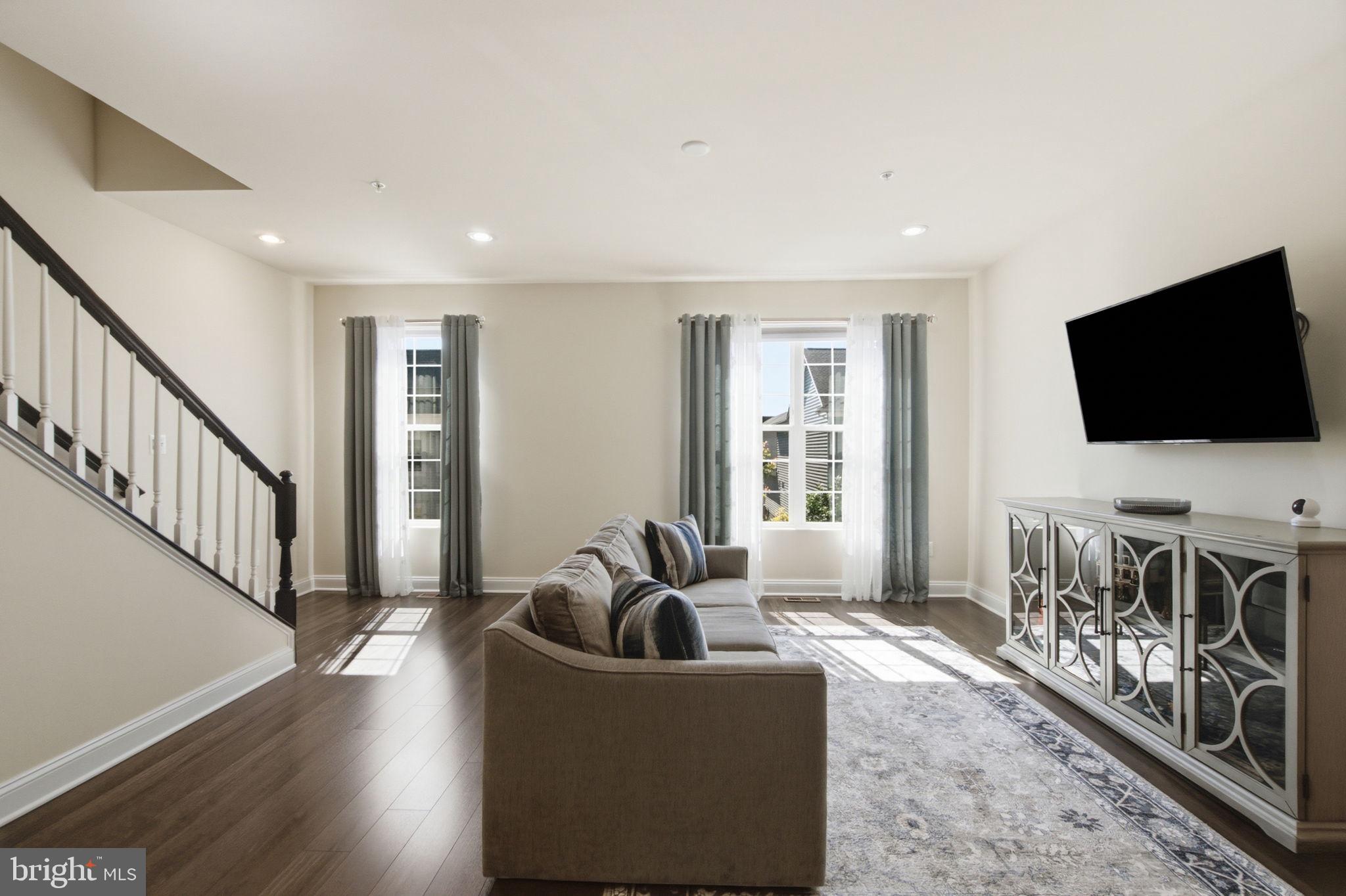 WESTVIEW SOUTH - Residential