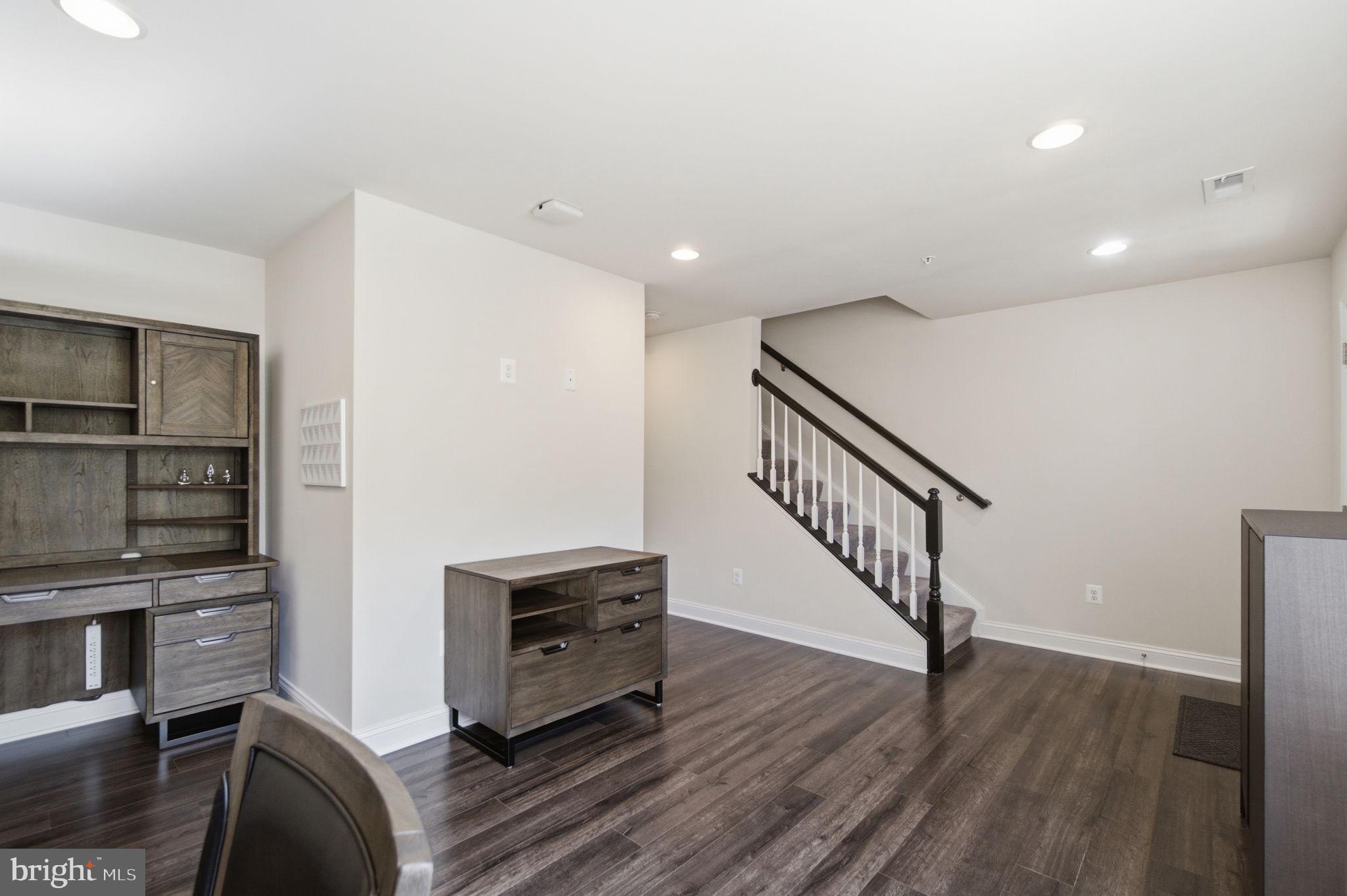 WESTVIEW SOUTH - Residential
