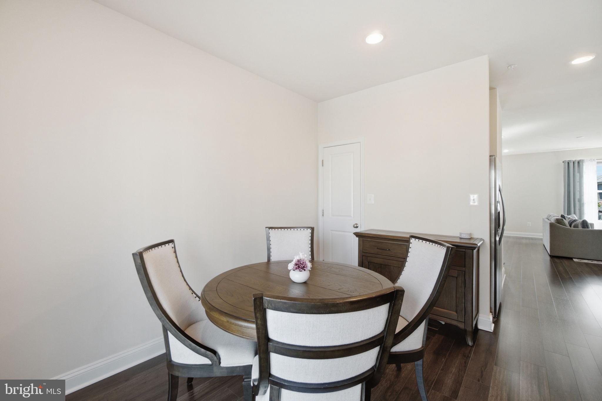 WESTVIEW SOUTH - Residential